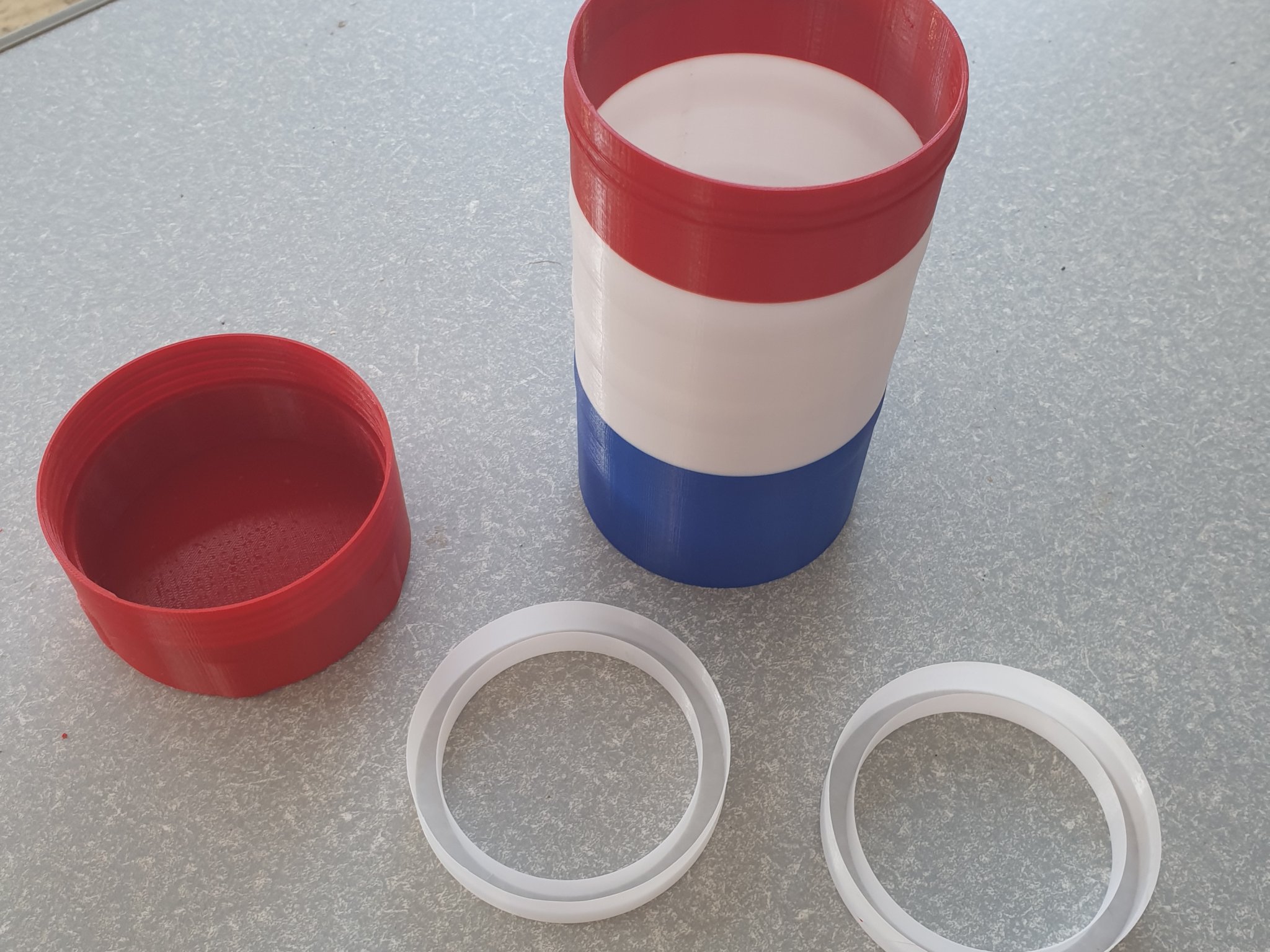 Giá đỡ lon đồ uống 0,5L với khả năng cách nhiệt