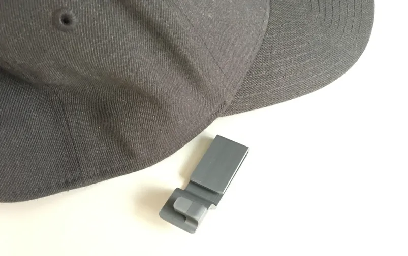 Kẹp mặt nạ cho mũ bóng chày