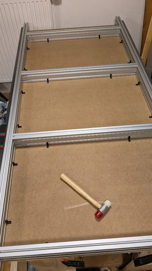 Giá đỡ lắp bảng cho profile nhôm 40x40 Nut8