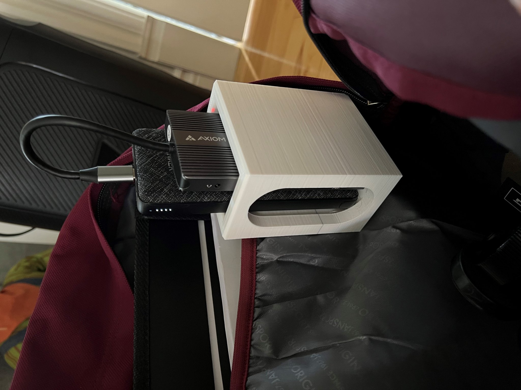 Bộ pin cho ba lô với dung lượng 70x40x100