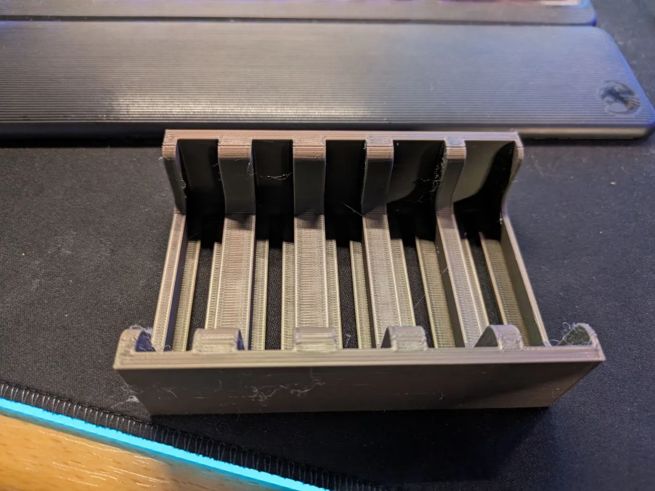 Giá đỡ HDD 2.5" cho 3 ổ cứng và 2 ổ ngoài dày tối đa 16mm