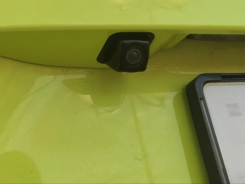 Giá đỡ camera sau cho Toyota Sienta 2015-2020