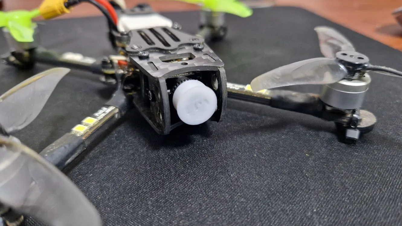 Nắp camera CADDX Ant cho máy bay điều khiển từ xa