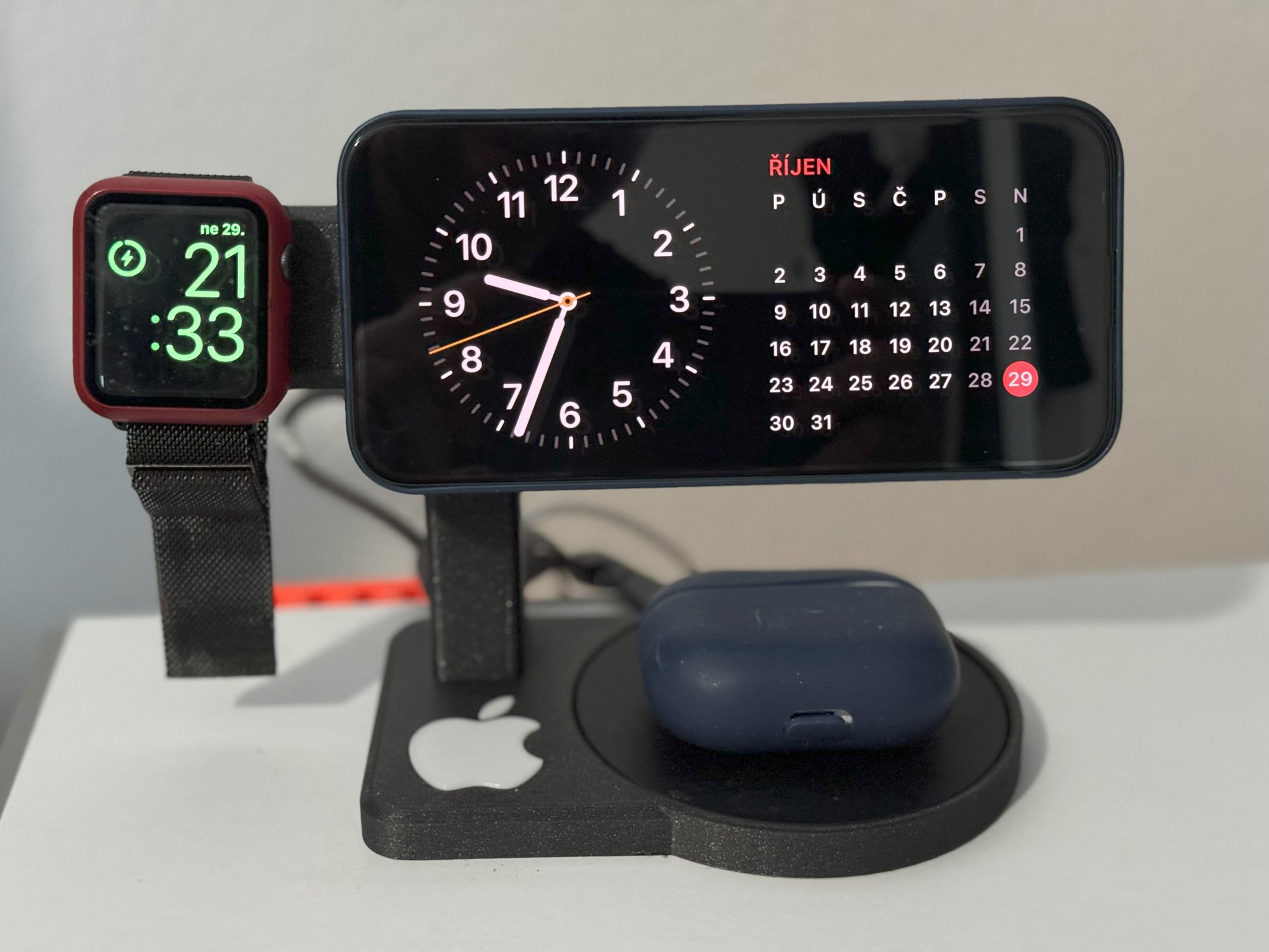 Đế sạc iPhone Magsafe kết hợp với sạc IKEA Livboj