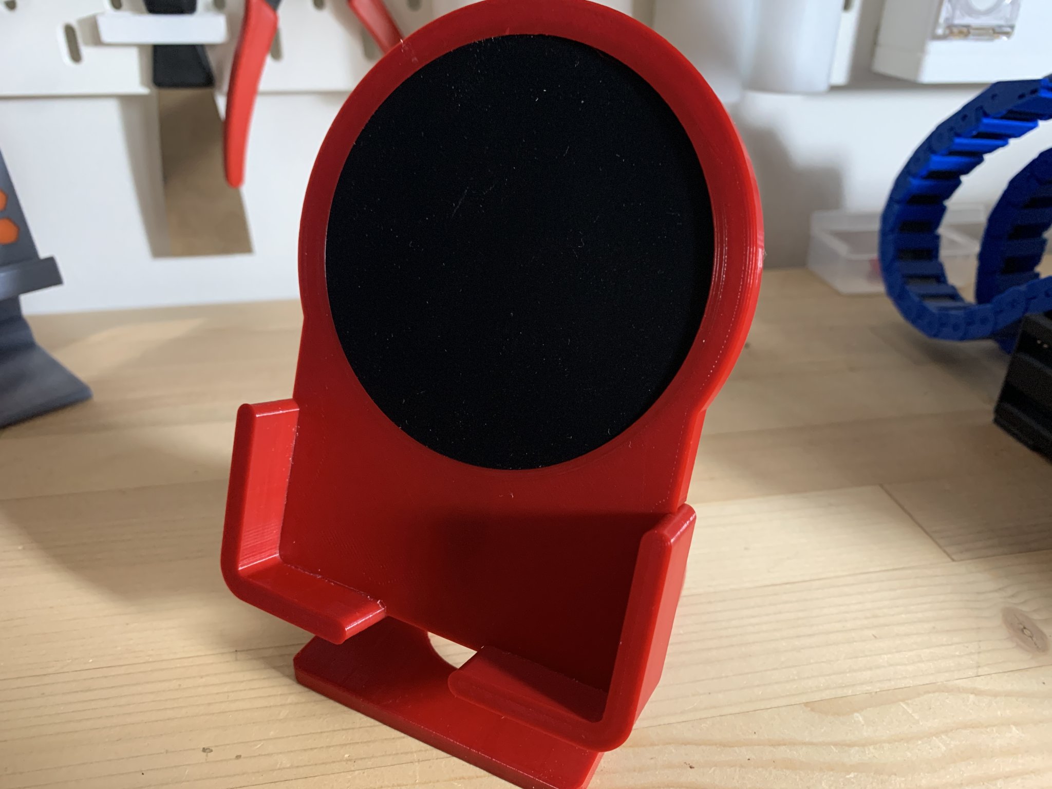 Giá đỡ sạc không dây cho điện thoại với chế độ chờ IOS 17