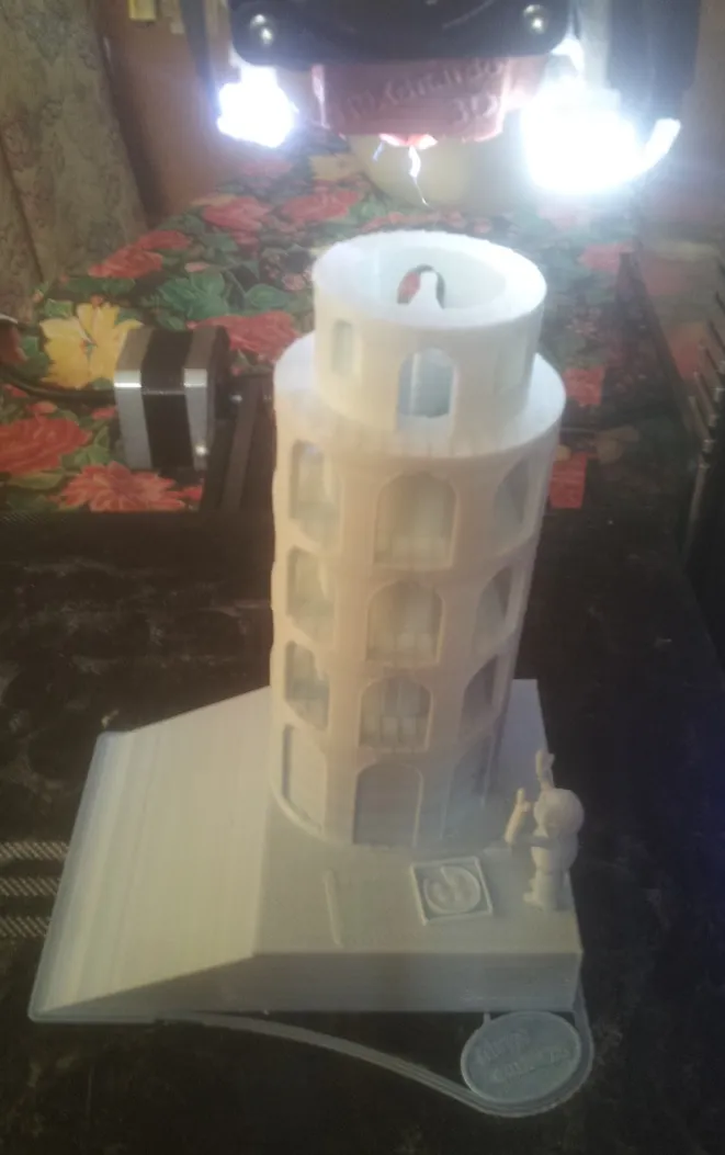 Cái chặn cửa Pisa Tower độc đáo với nhiều biến thể