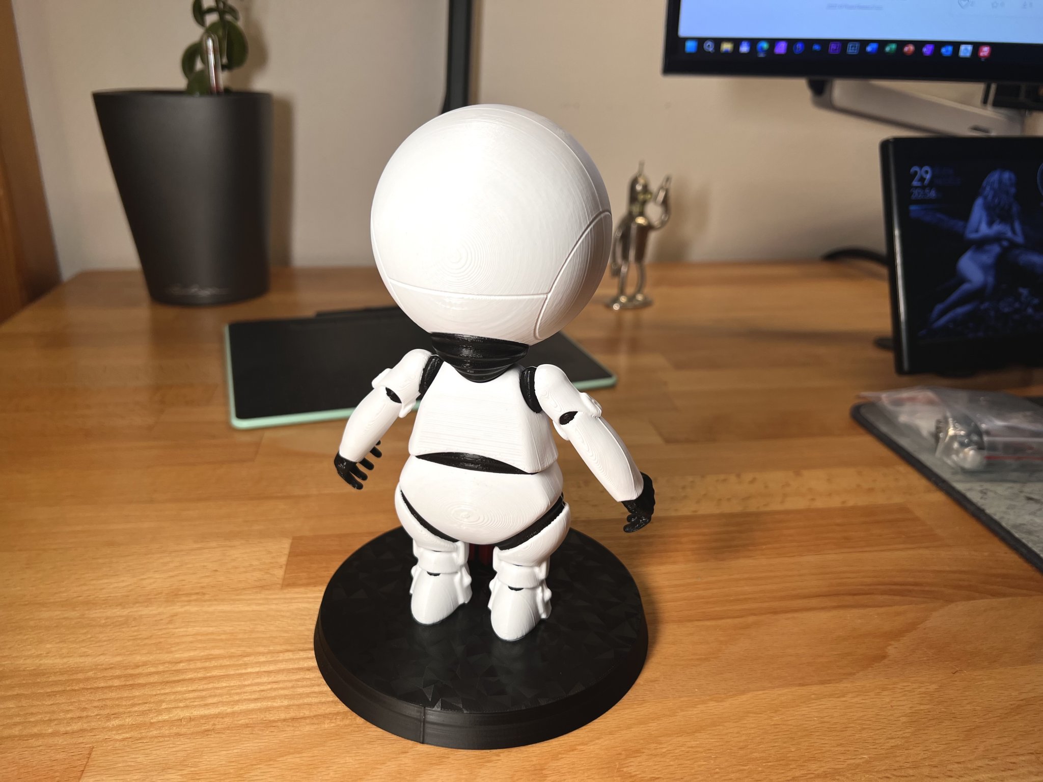 Nhân vật robot buồn nhiều màu từ The Hitchhiker's Guide