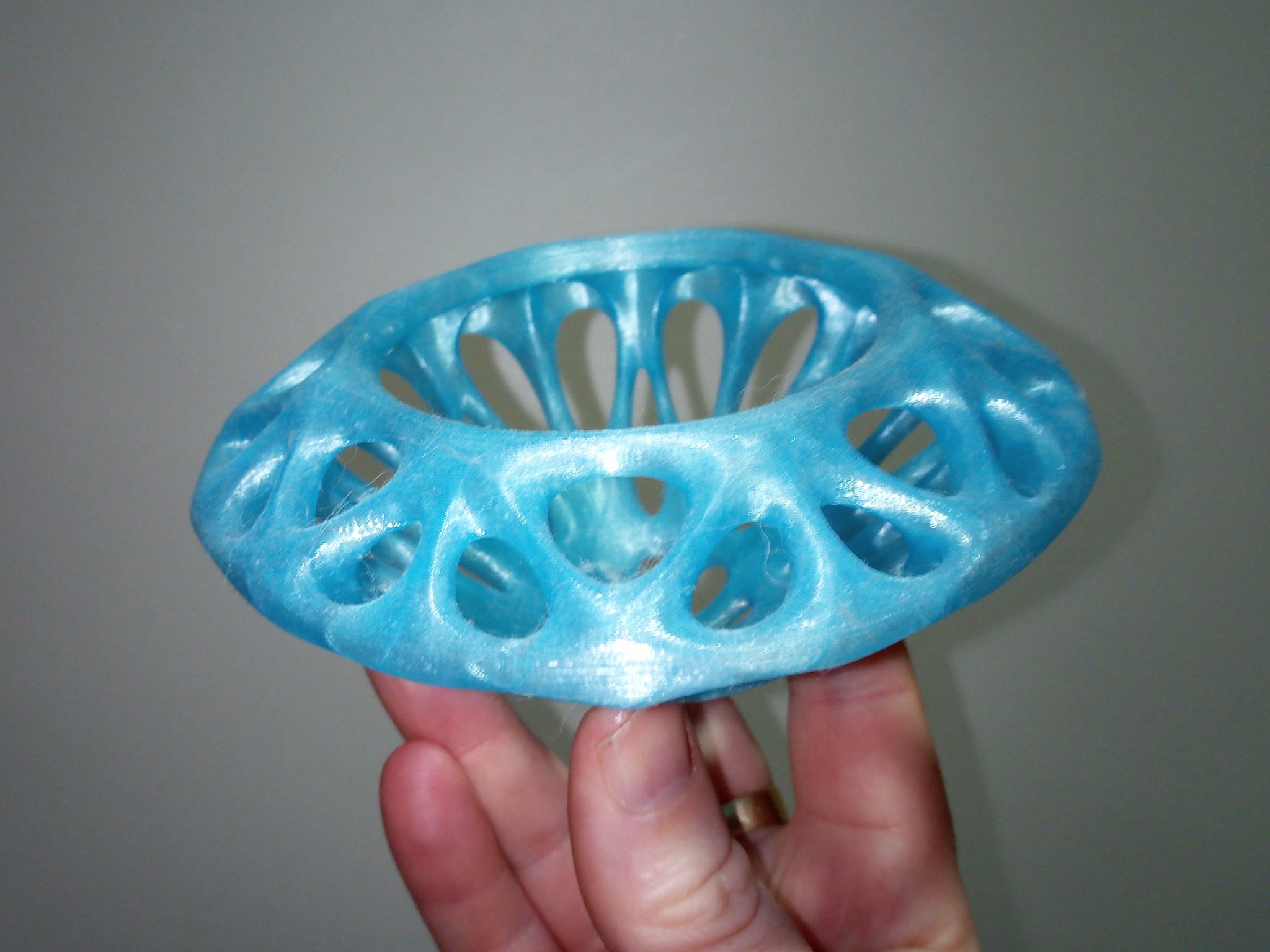 Bát kim cương trang trí độc đáo cho không gian sống