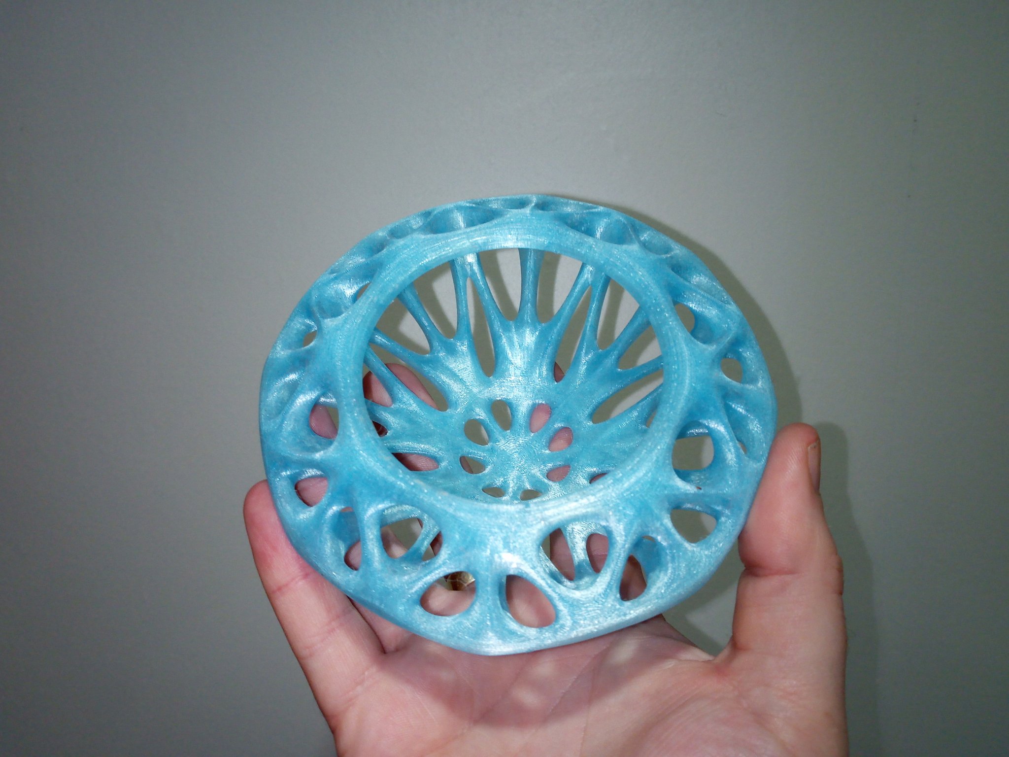 Bát kim cương trang trí độc đáo cho không gian sống