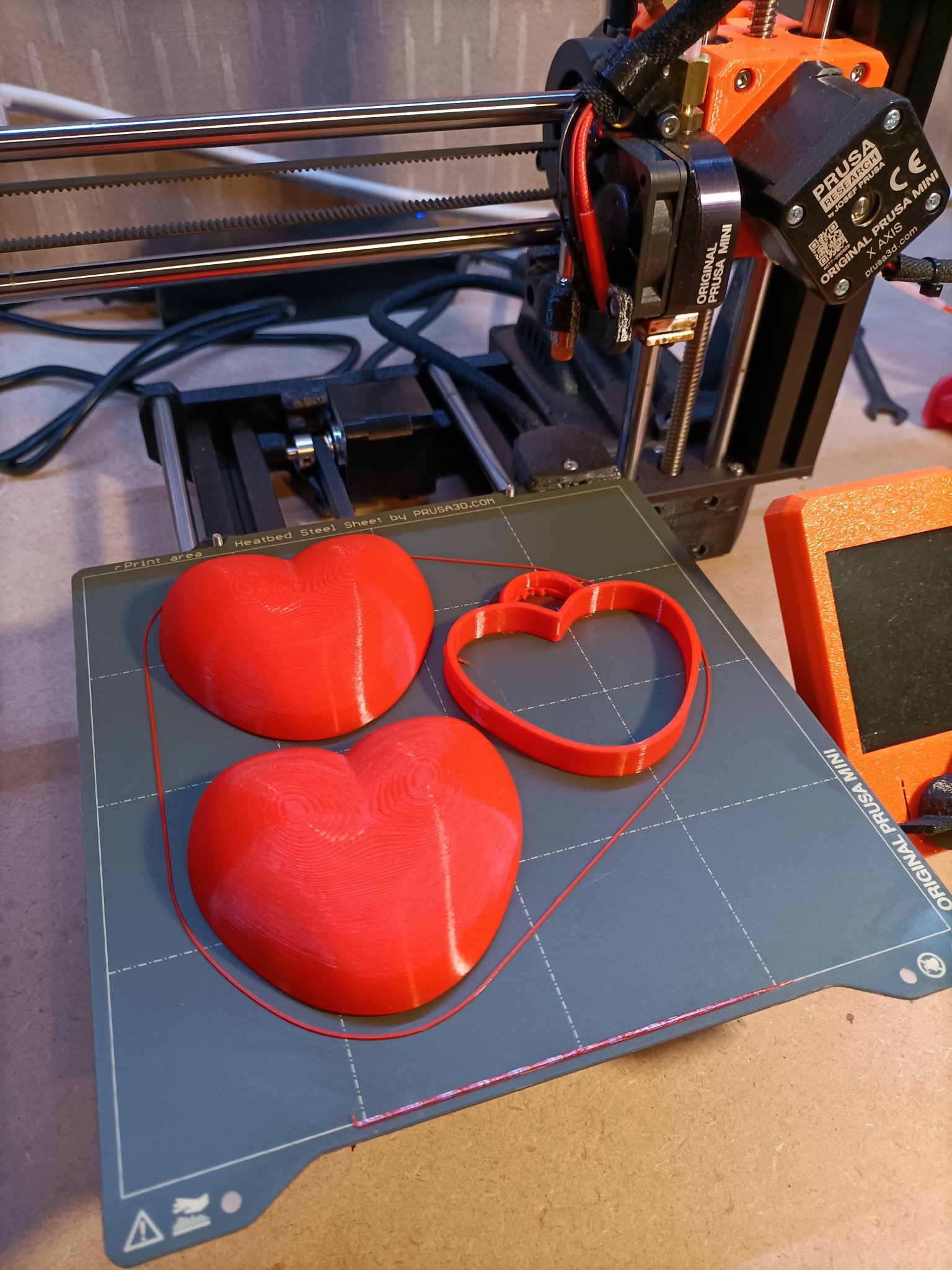 Hộp trái tim kỷ niệm treo tường cho ngày Valentine