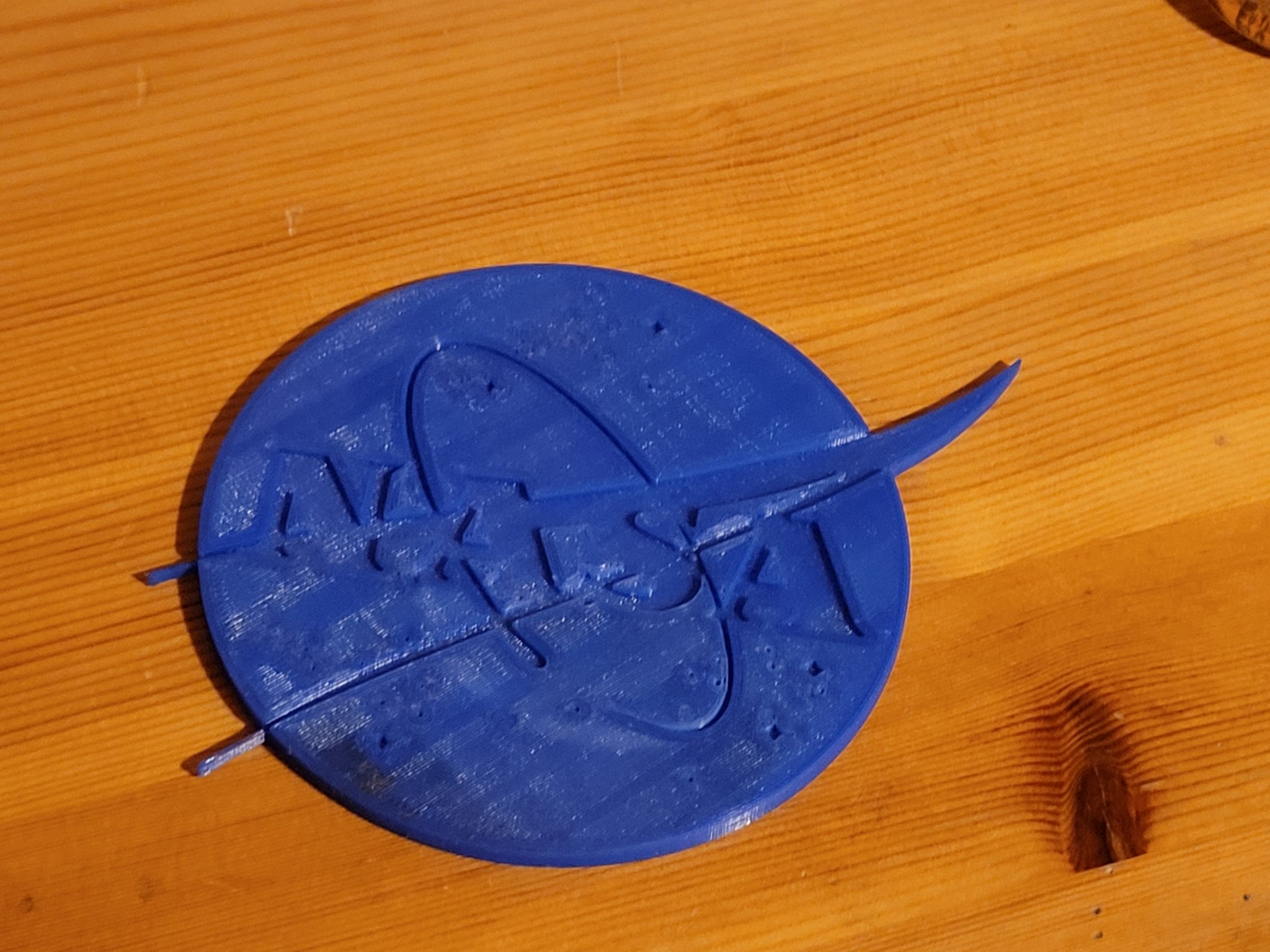 Giá đỡ ly NASA cho không gian sống và bếp