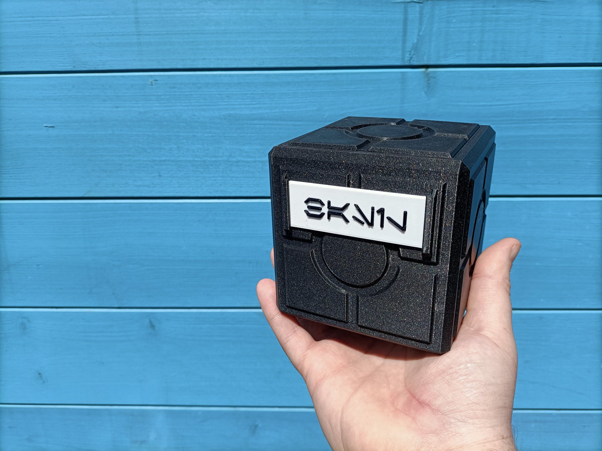 Hộp đựng hàng hóa vũ trụ cho cây trồng từ thiên hà