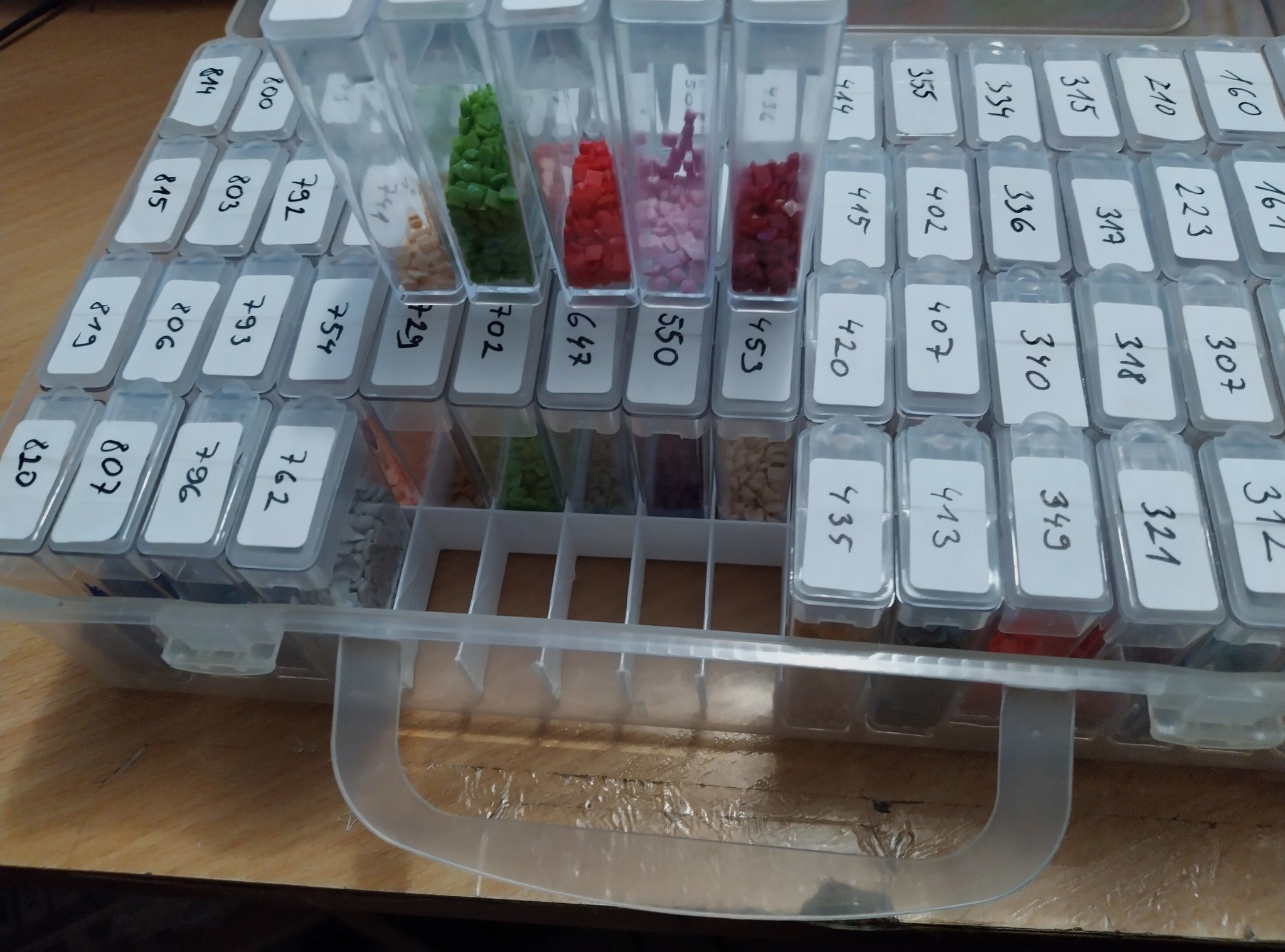 Lưới khoảng cách lưu trữ cho hộp Tictac 64 ngăn