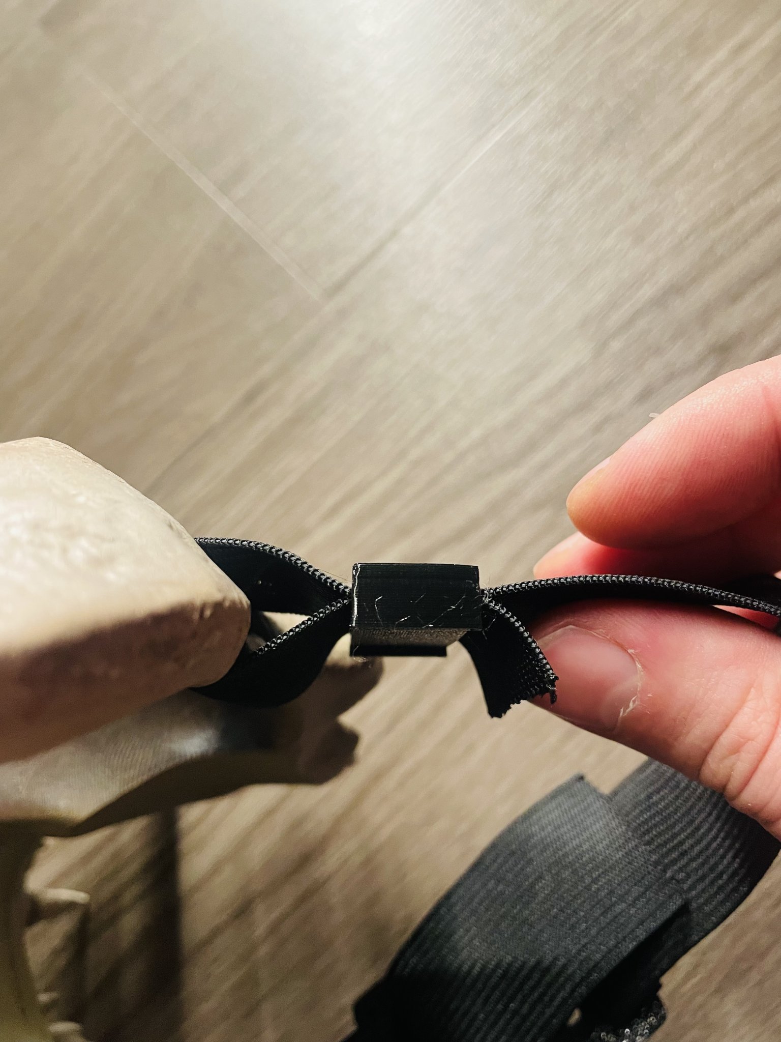 Khóa dây đeo đàn hồi cho hai dây 30mm