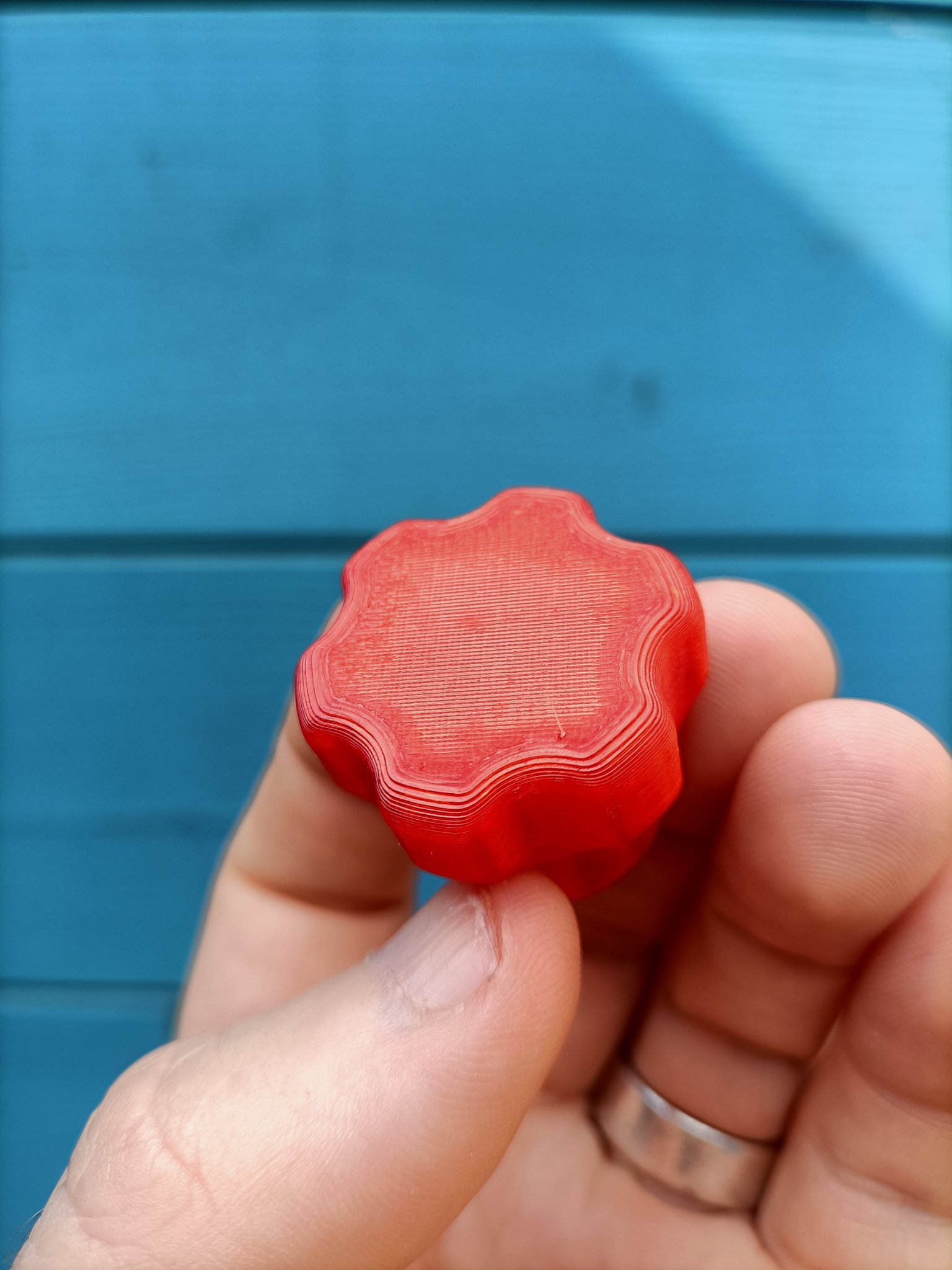 Công cụ thay pin cho Aegis Vape dễ dàng và tiện lợi