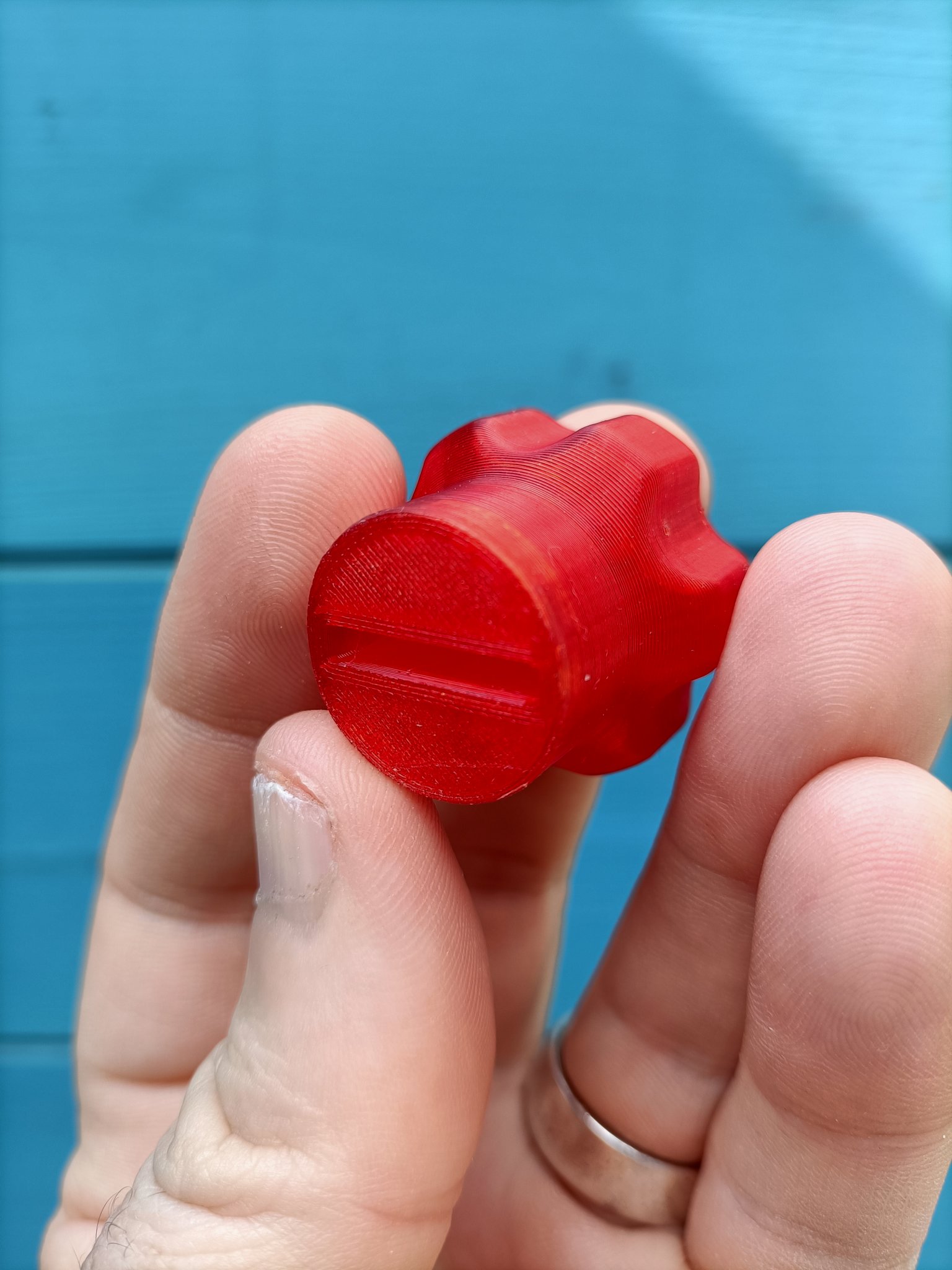 Công cụ thay pin cho Aegis Vape dễ dàng và tiện lợi