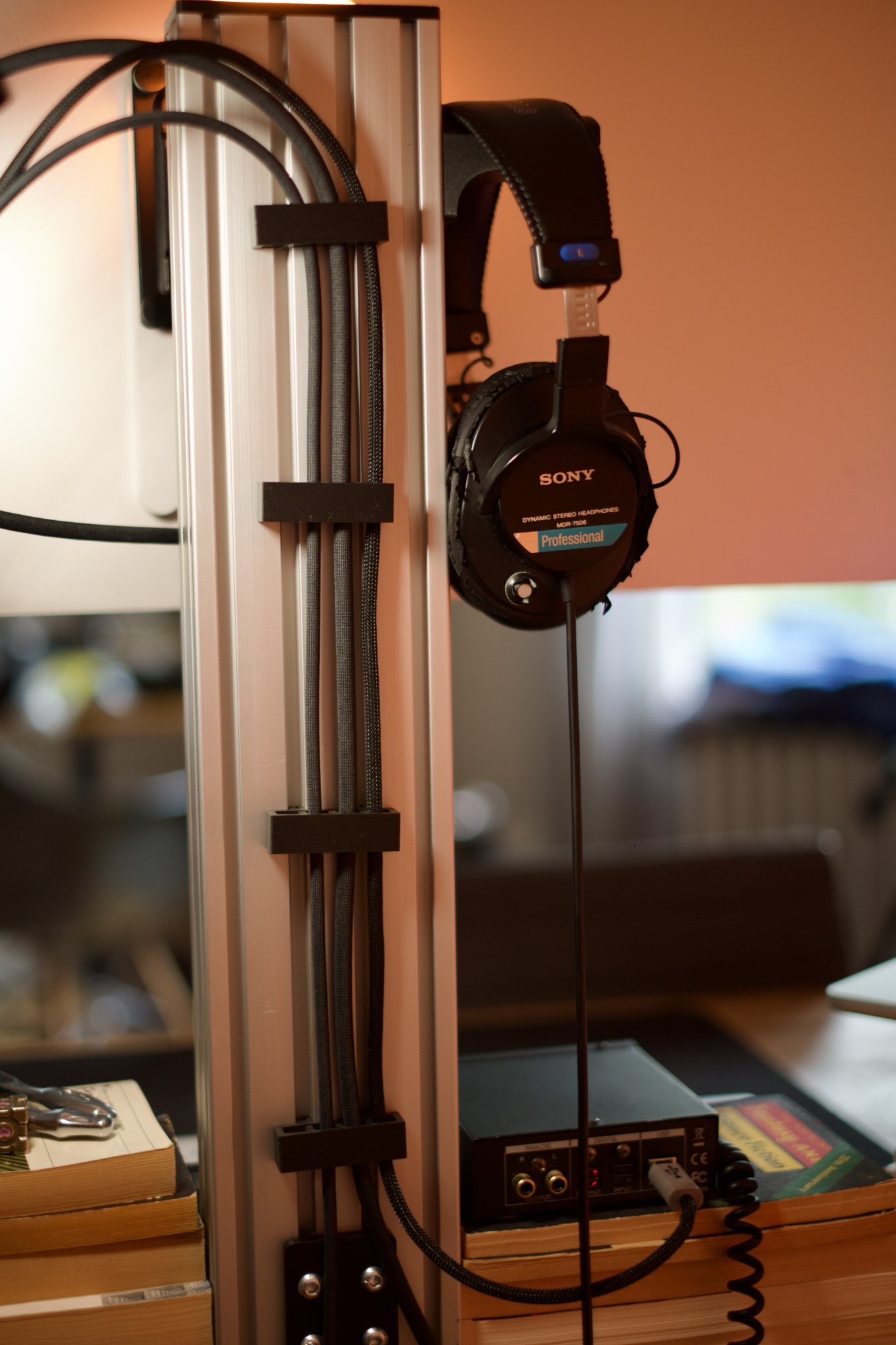 Giá đỡ màn hình Monolith - Các thành phần và phụ kiện tùy chọn