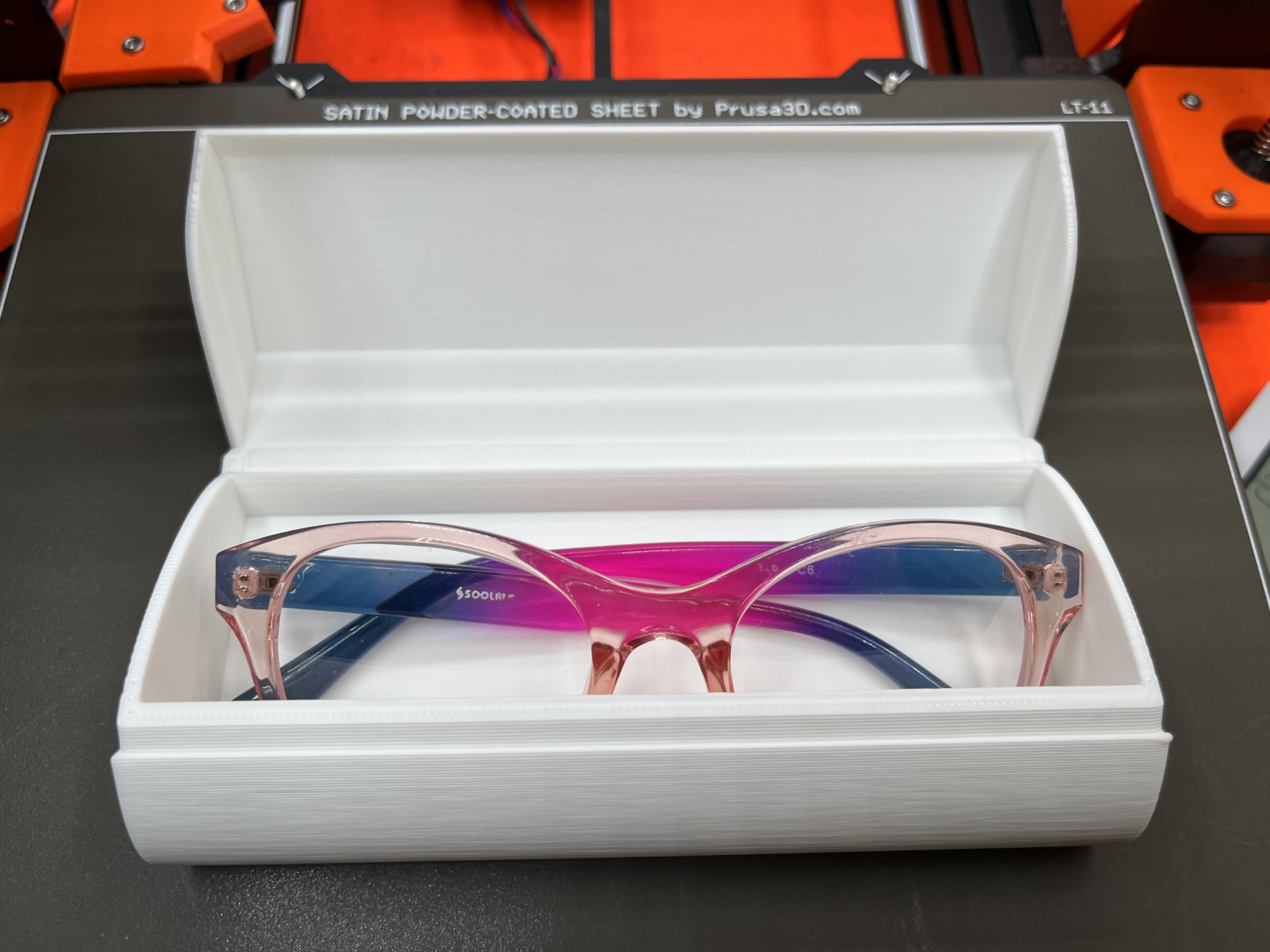 Hộp đựng kính có bản lề in tại chỗ