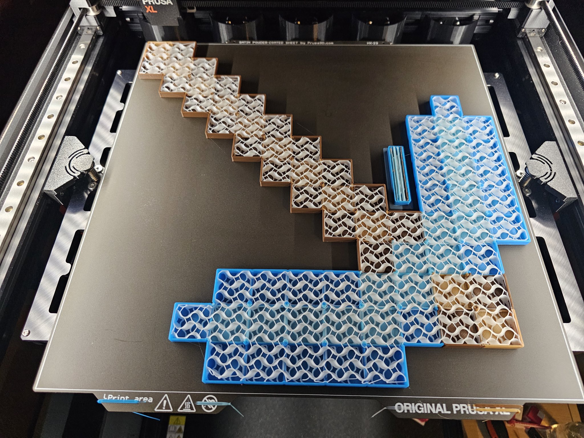 Cúp khai thác kim cương Minecraft kích thước gần thật