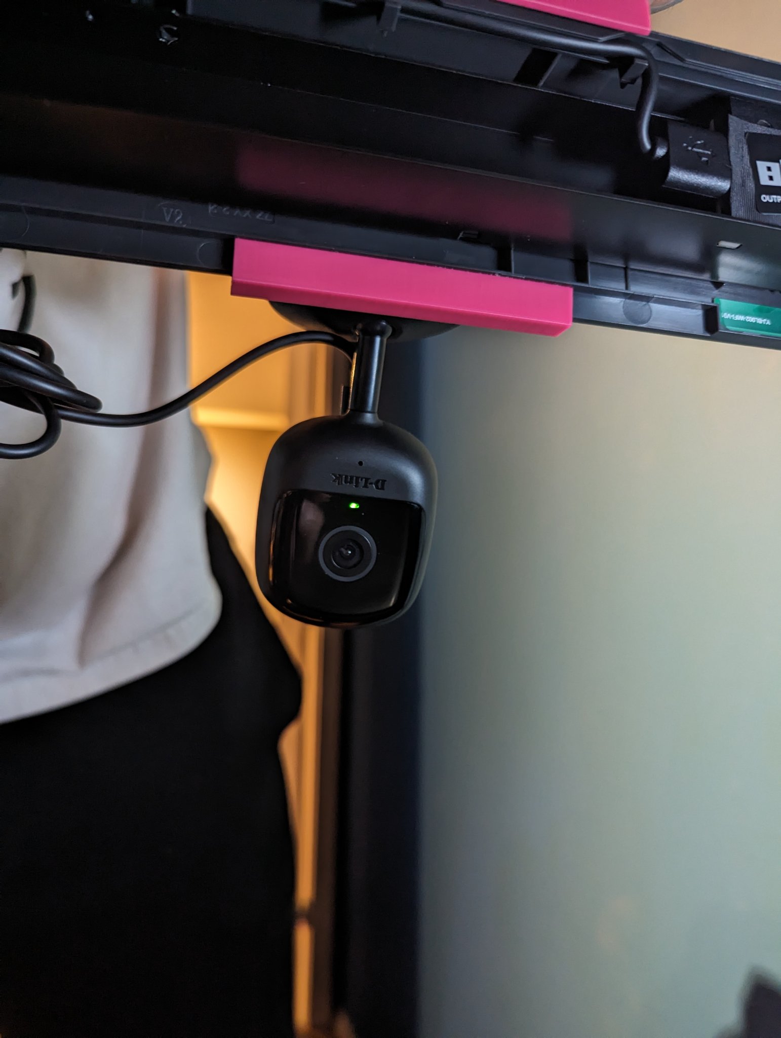 Giá đỡ camera DCS-6100LH gắn vào P1P