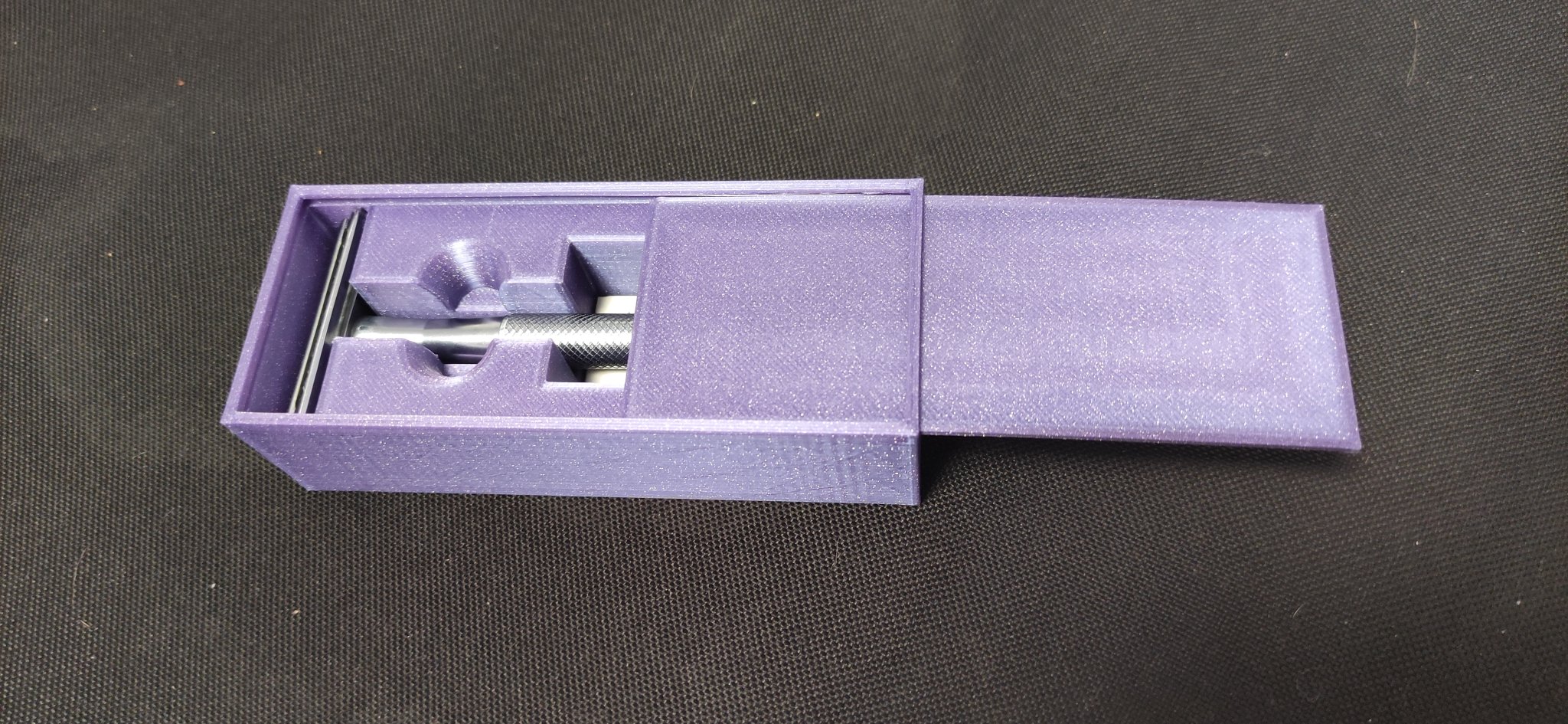 Hộp dao cạo tiện lợi cho du lịch Razorbox