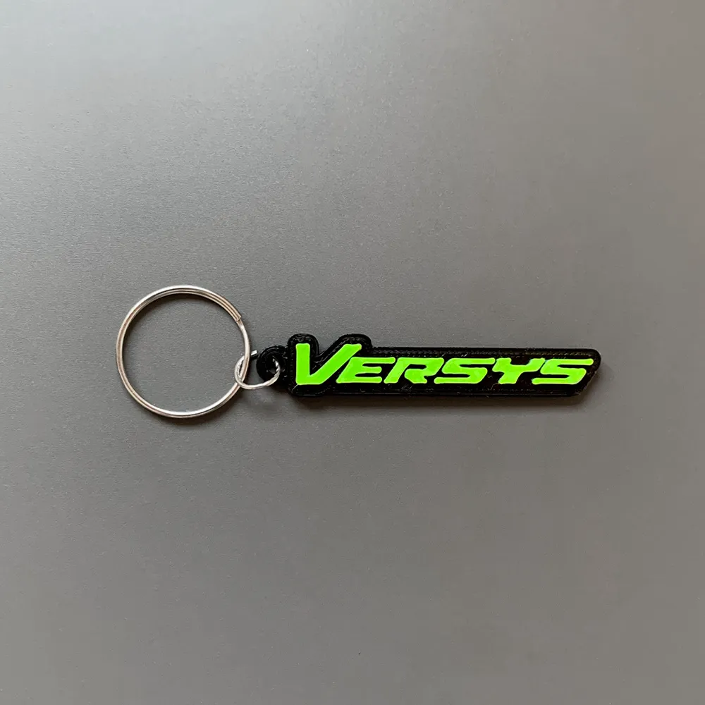 Móc khóa Kawasaki Versys với thiết kế đơn giản và dễ dàng