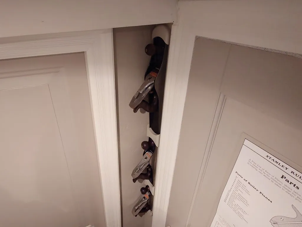 Giá đỡ tường cho máy bay Stanley No. 4, 5 và 6