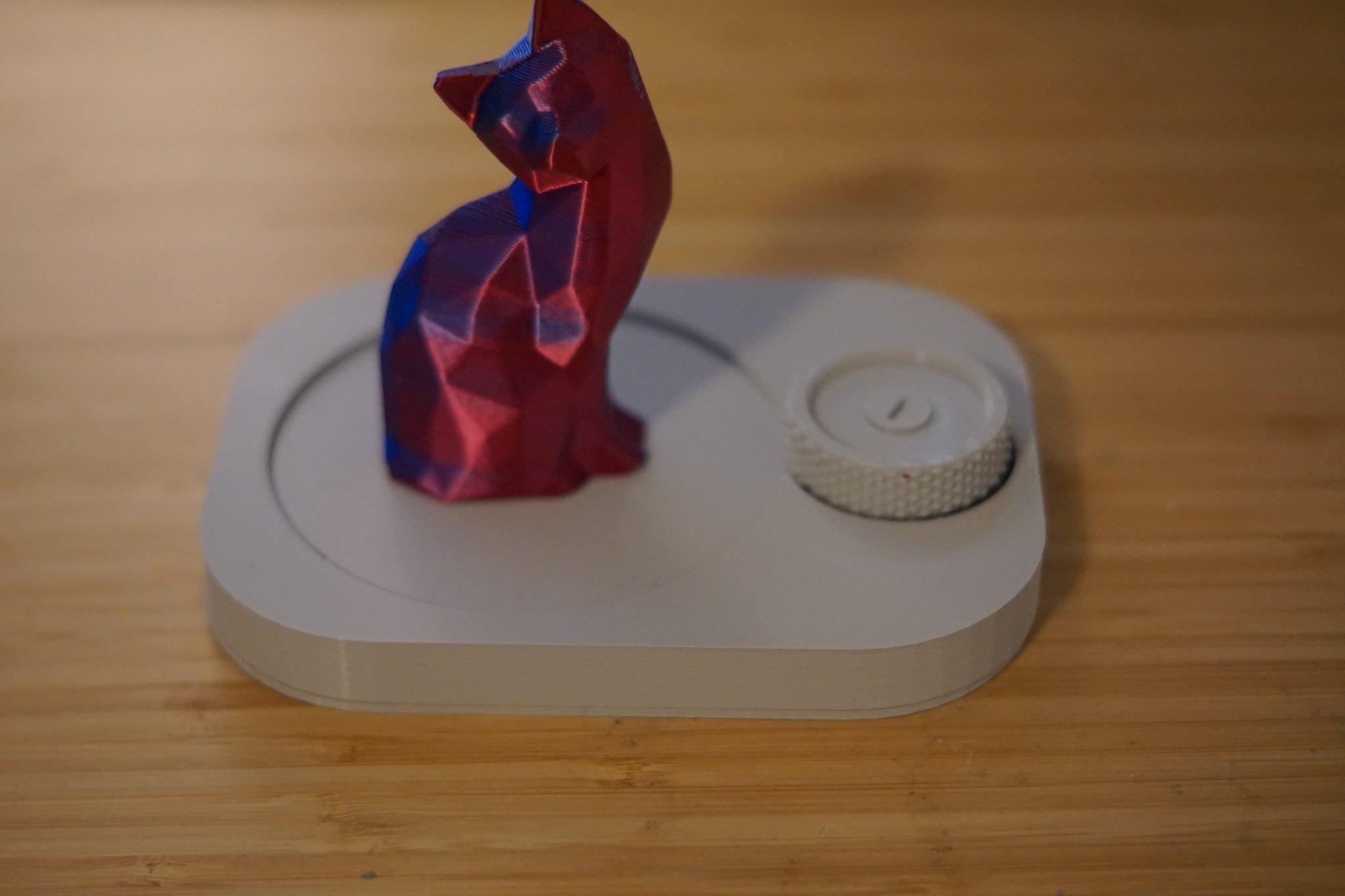 Bàn vẽ xoay một tay cho mô hình dễ dàng sơn