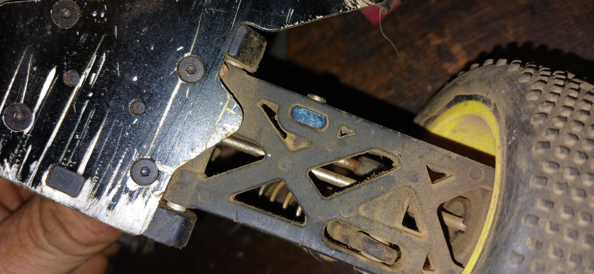 Bộ bảo vệ trục sau cho Losi Mini8ight