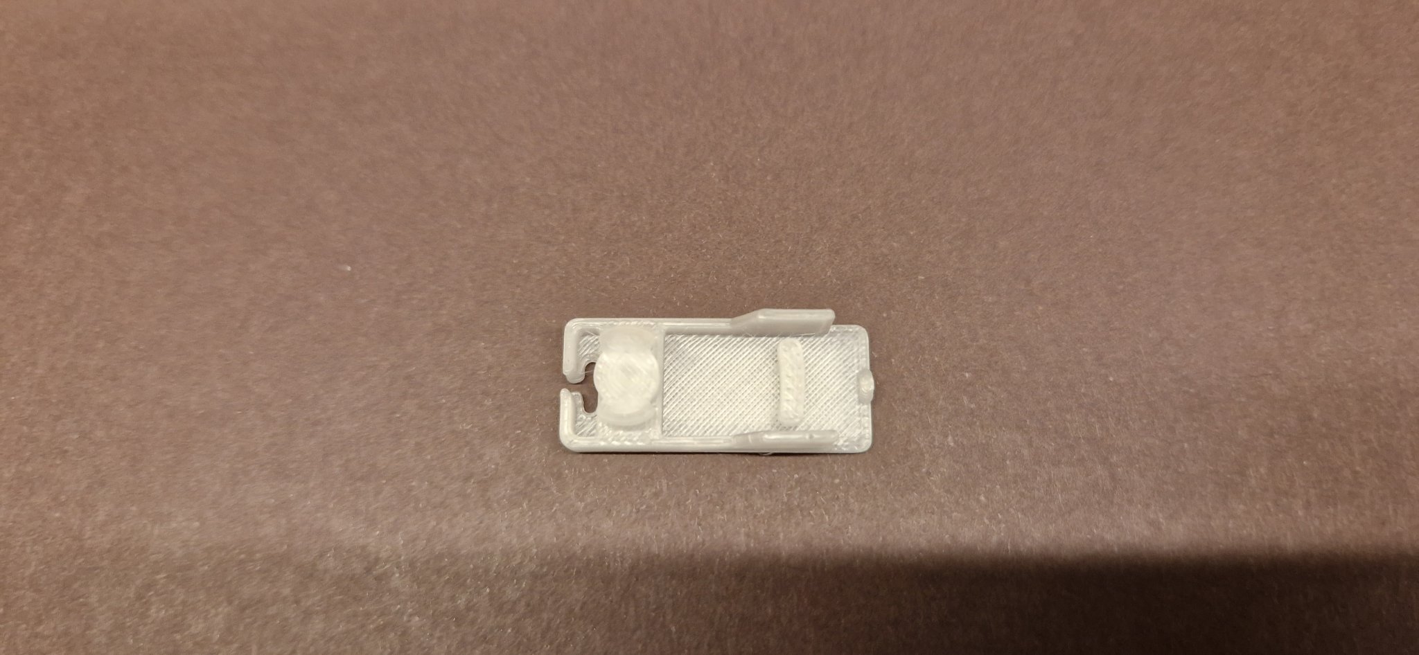 Giá đỡ trên cùng cho rèm xếp nếp từ Jysk