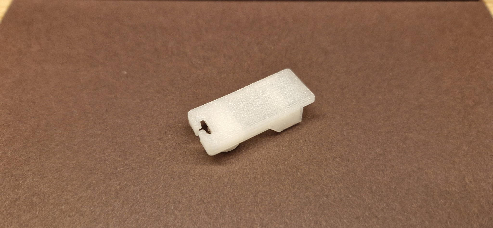 Giá đỡ trên cùng cho rèm xếp nếp từ Jysk