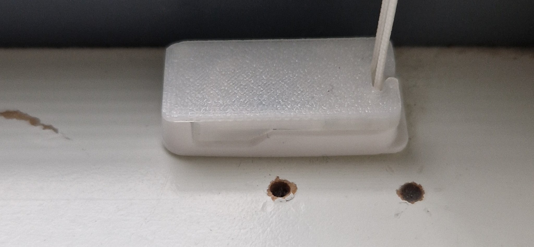 Giá đỡ trên cùng cho rèm xếp nếp từ Jysk