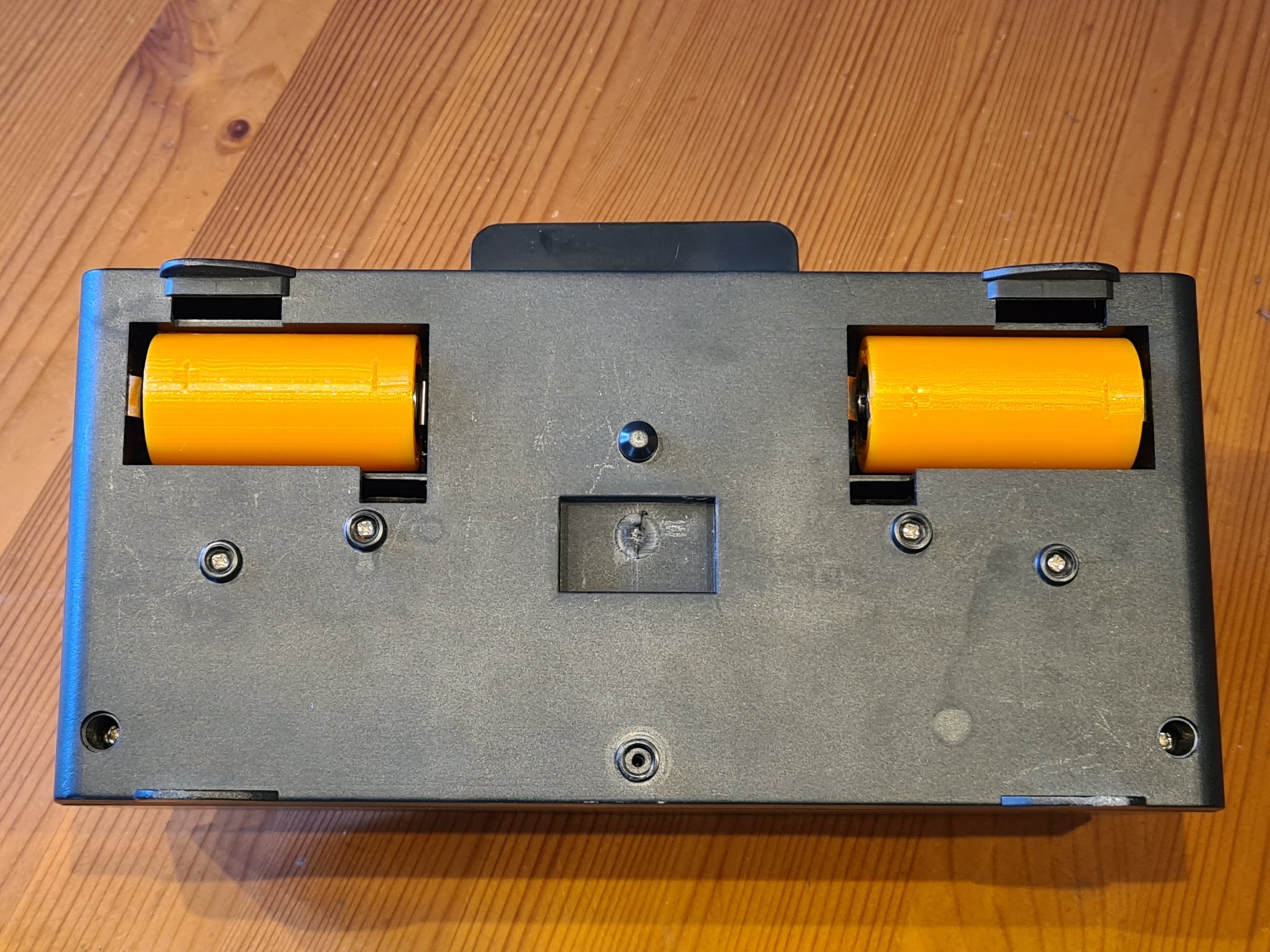 Bộ chuyển đổi pin AA sang C cho thiết bị di động