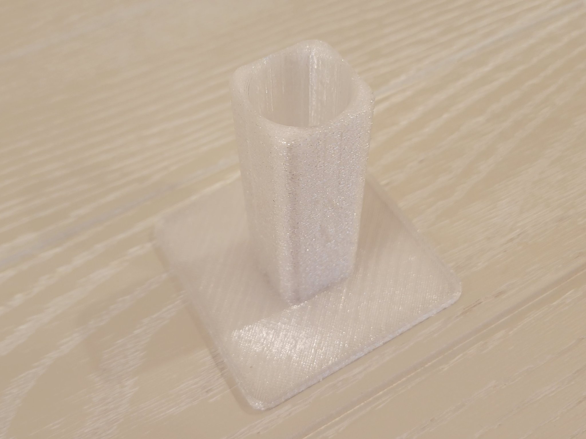 Giá đỡ bàn chải đánh răng có hệ thống thoát nước