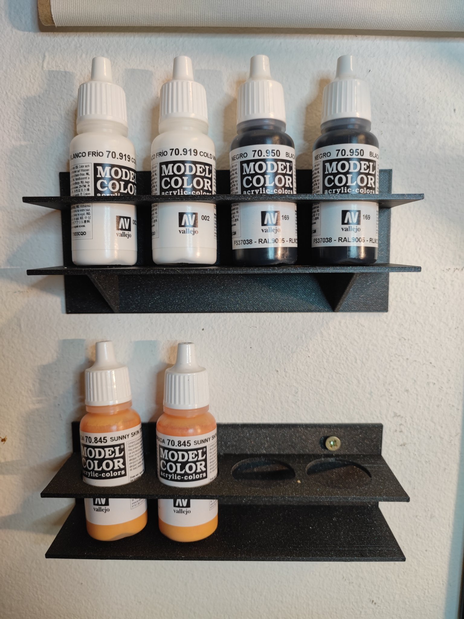 Giá đỡ chai màu acrylic Vallejo 17ml