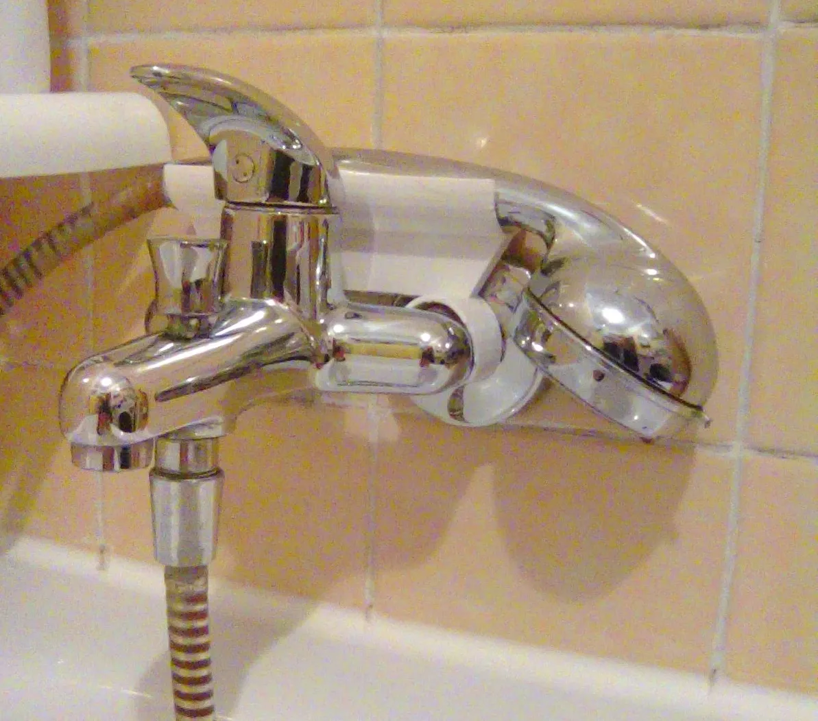 Giá đỡ vòi sen cho khoảng cách 100mm