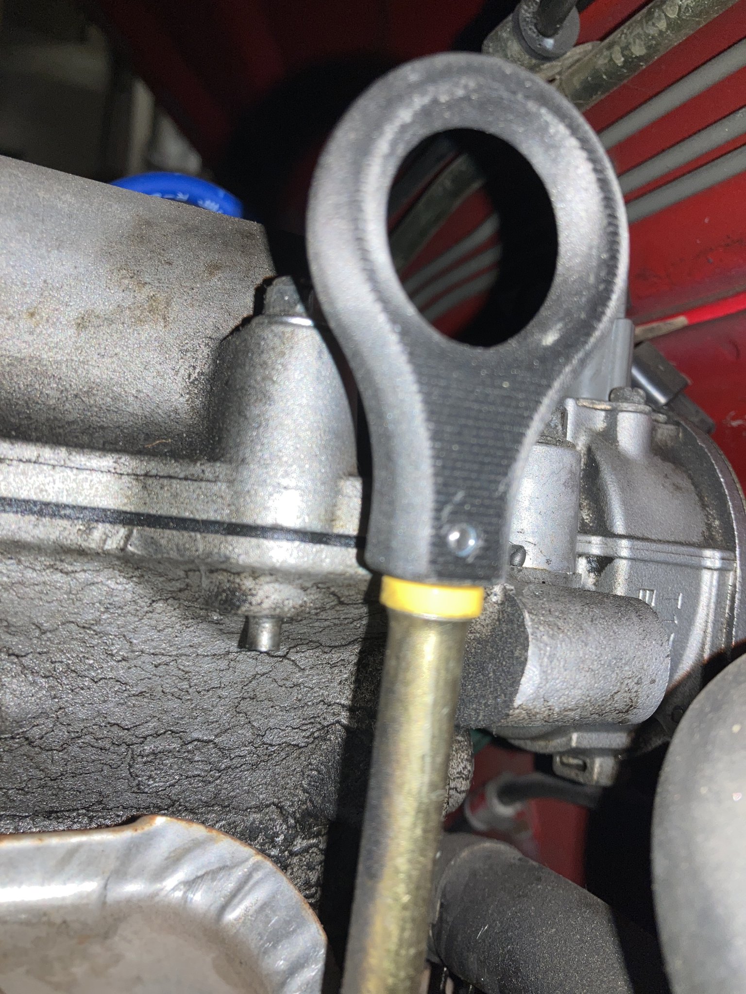 Sửa chữa tay cầm que thăm dầu Miata