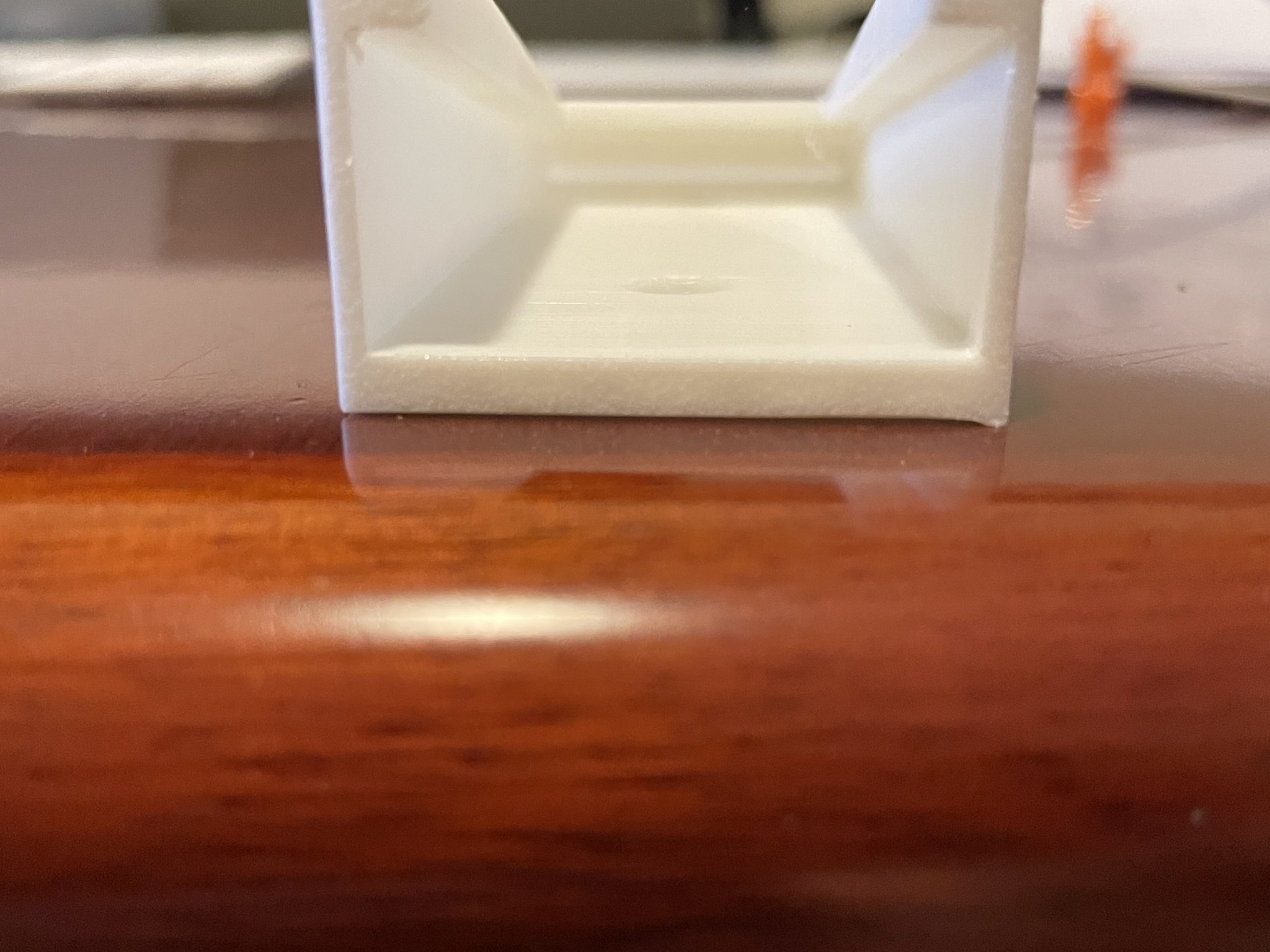 Giá đỡ cửa Hodor giữ cửa tiện lợi và gọn gàng