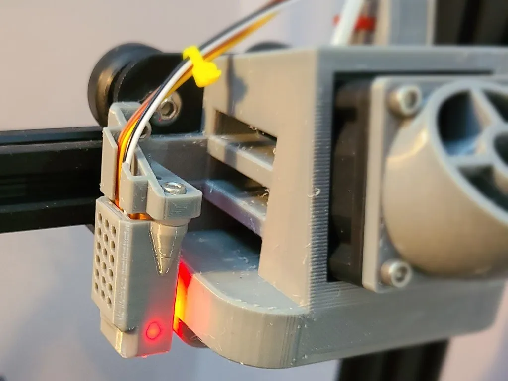 Nắp lưng và khoảng cách BLTouch khi lắp ngược