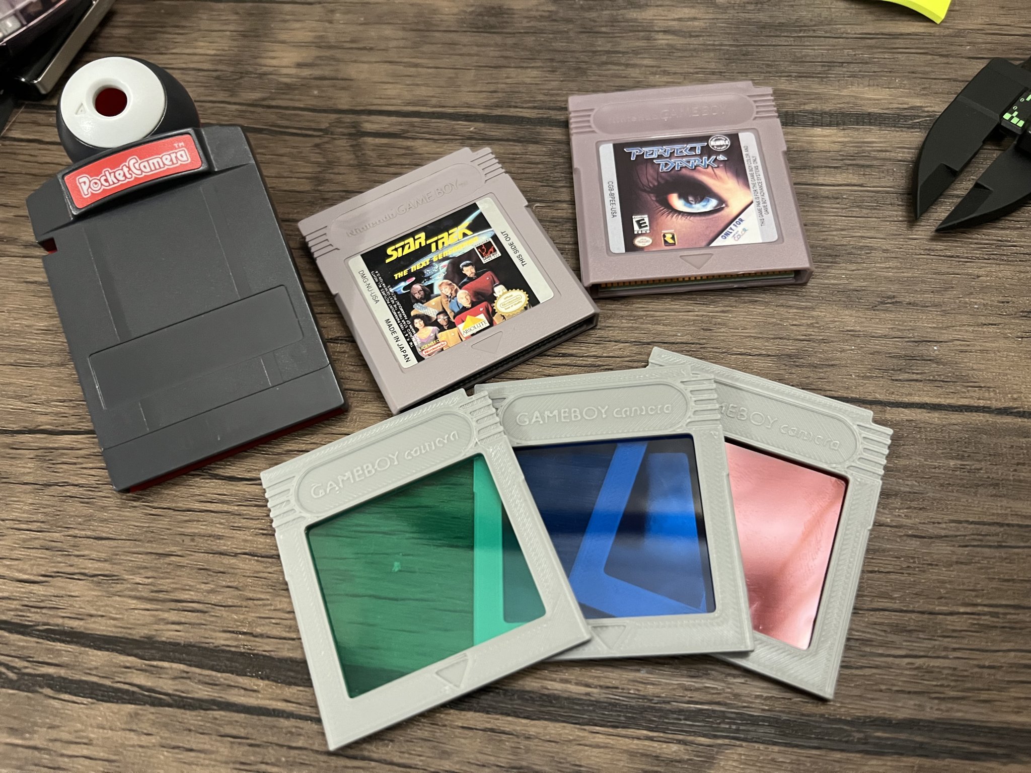 Giá đỡ bộ lọc màu cho Gameboy Camera