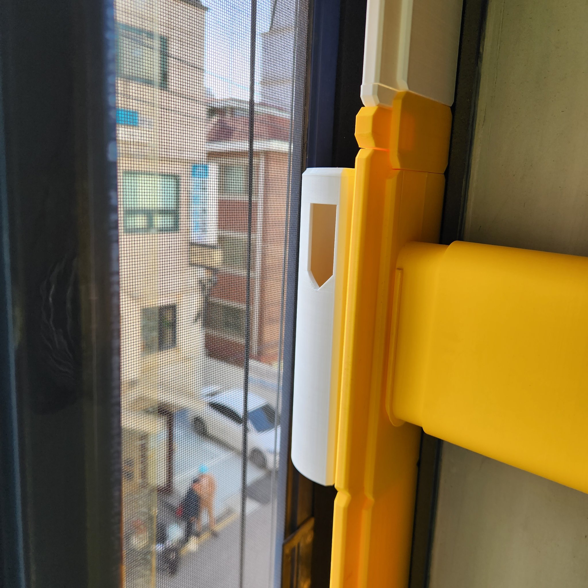 Kính chắn gió cho cửa sổ đơn và đôi