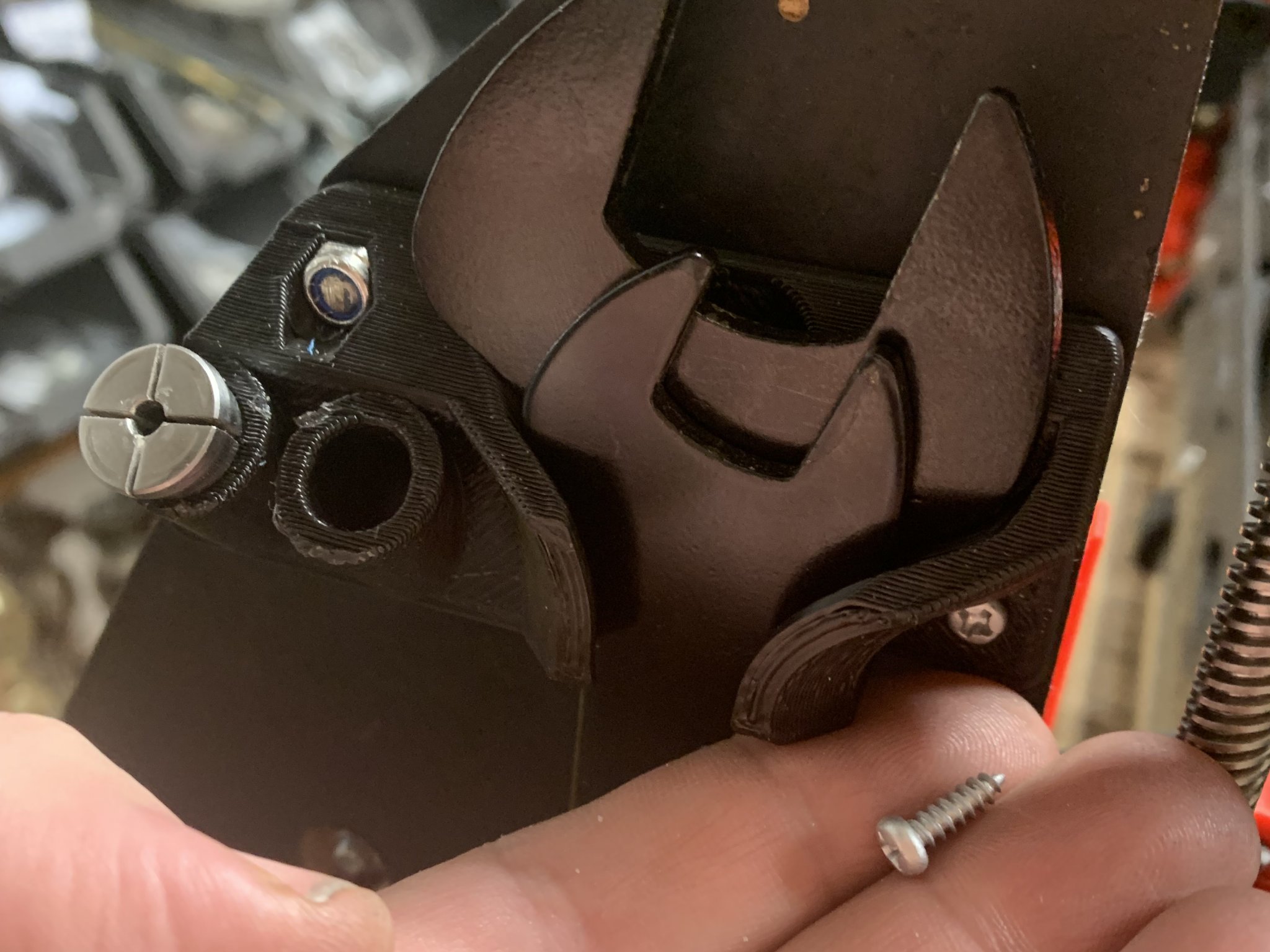 Giá đỡ in 3D cho cờ lê và đầu kẹp máy router Makita