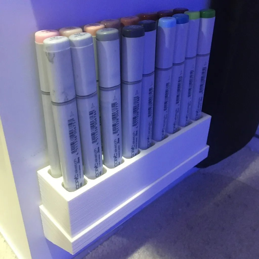 Khay và kệ tháo rời cho 18 bút Copic