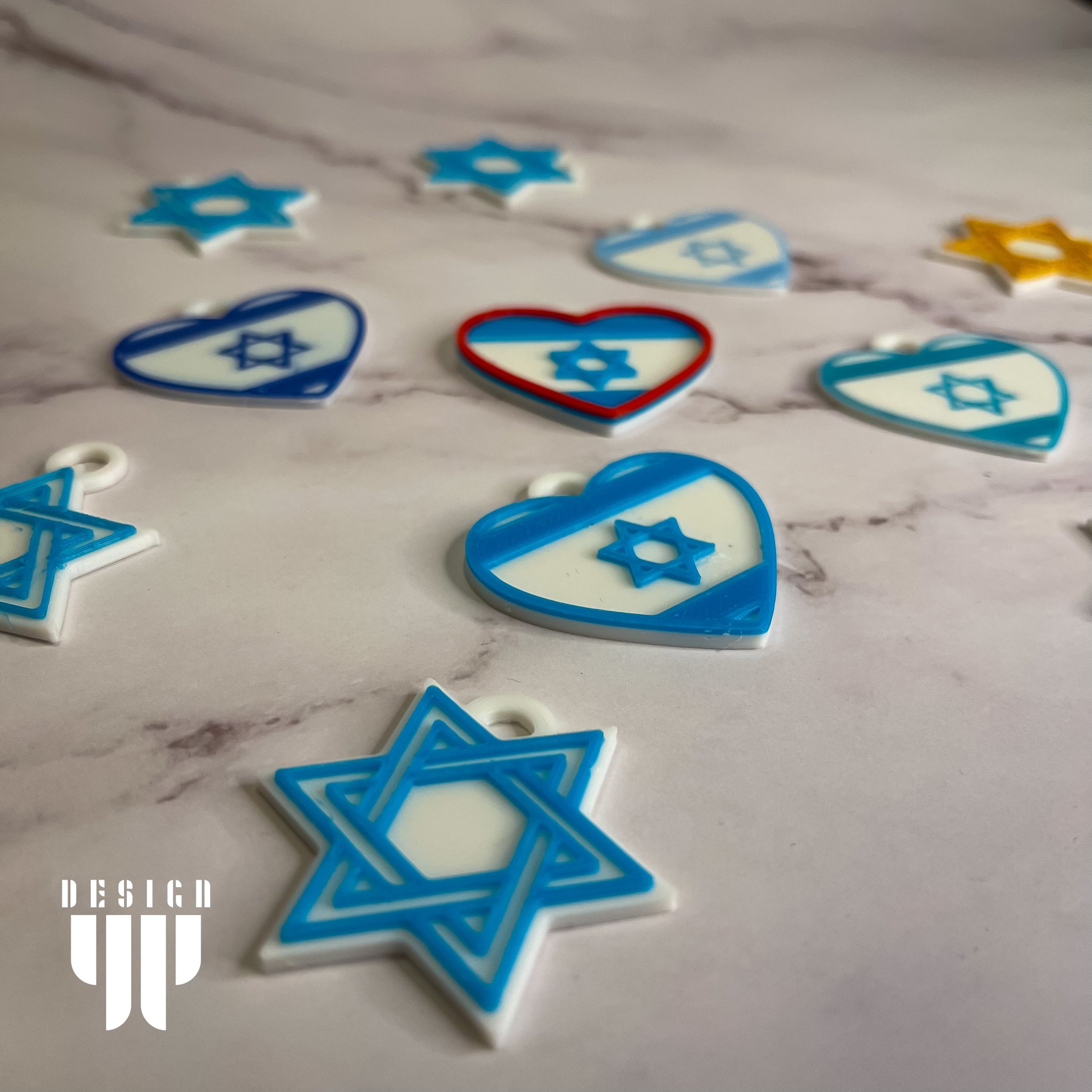 Hình trái tim đỏ yêu Israel trong ký ức nạn nhân vụ tấn công...