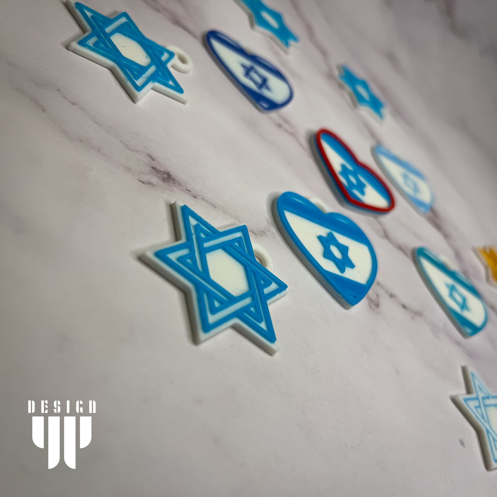 Hình trái tim đỏ yêu Israel trong ký ức nạn nhân vụ tấn công...