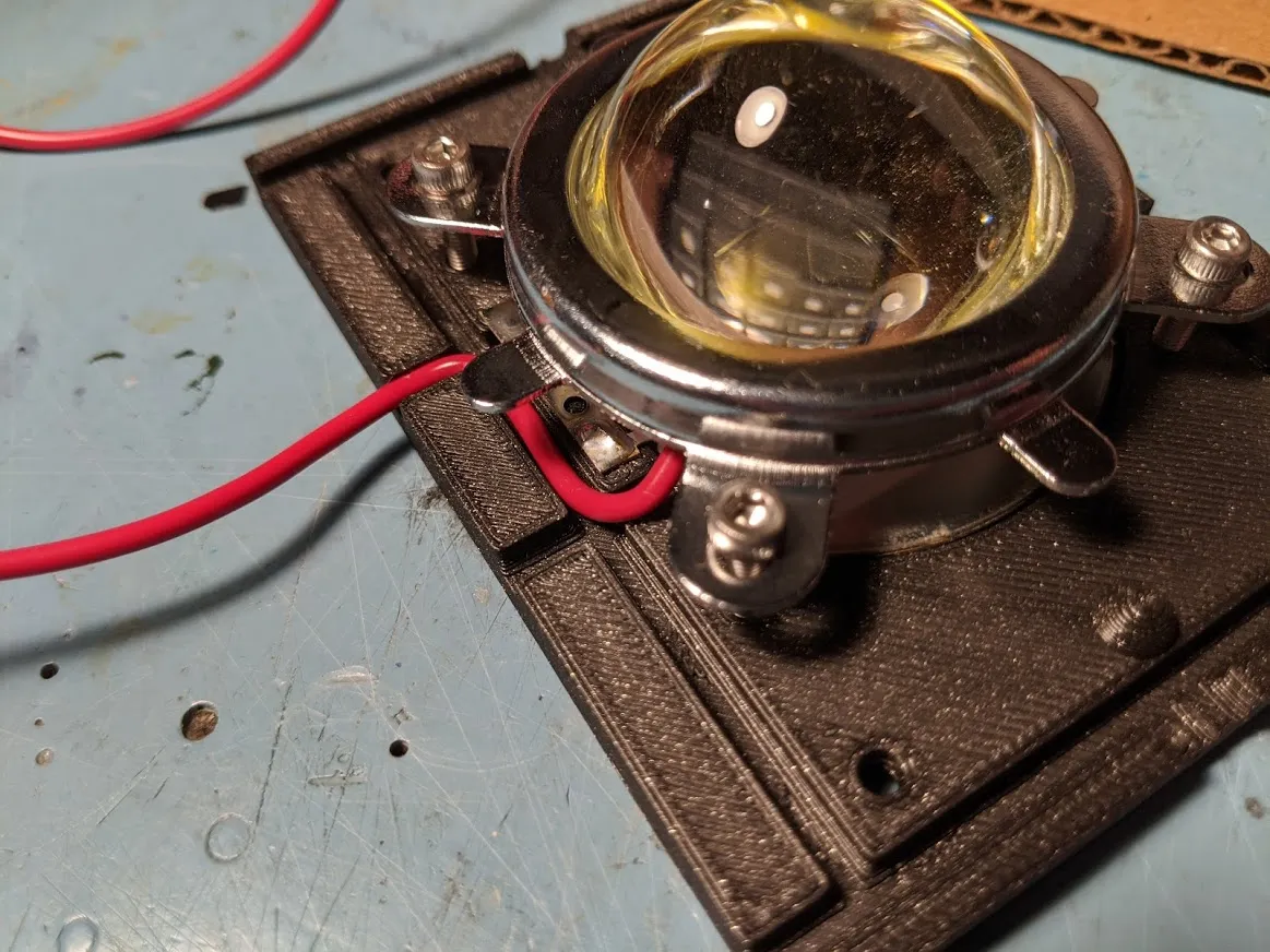 Vỏ đèn LED lớn 100W với ống kính và phản xạ tách biệt