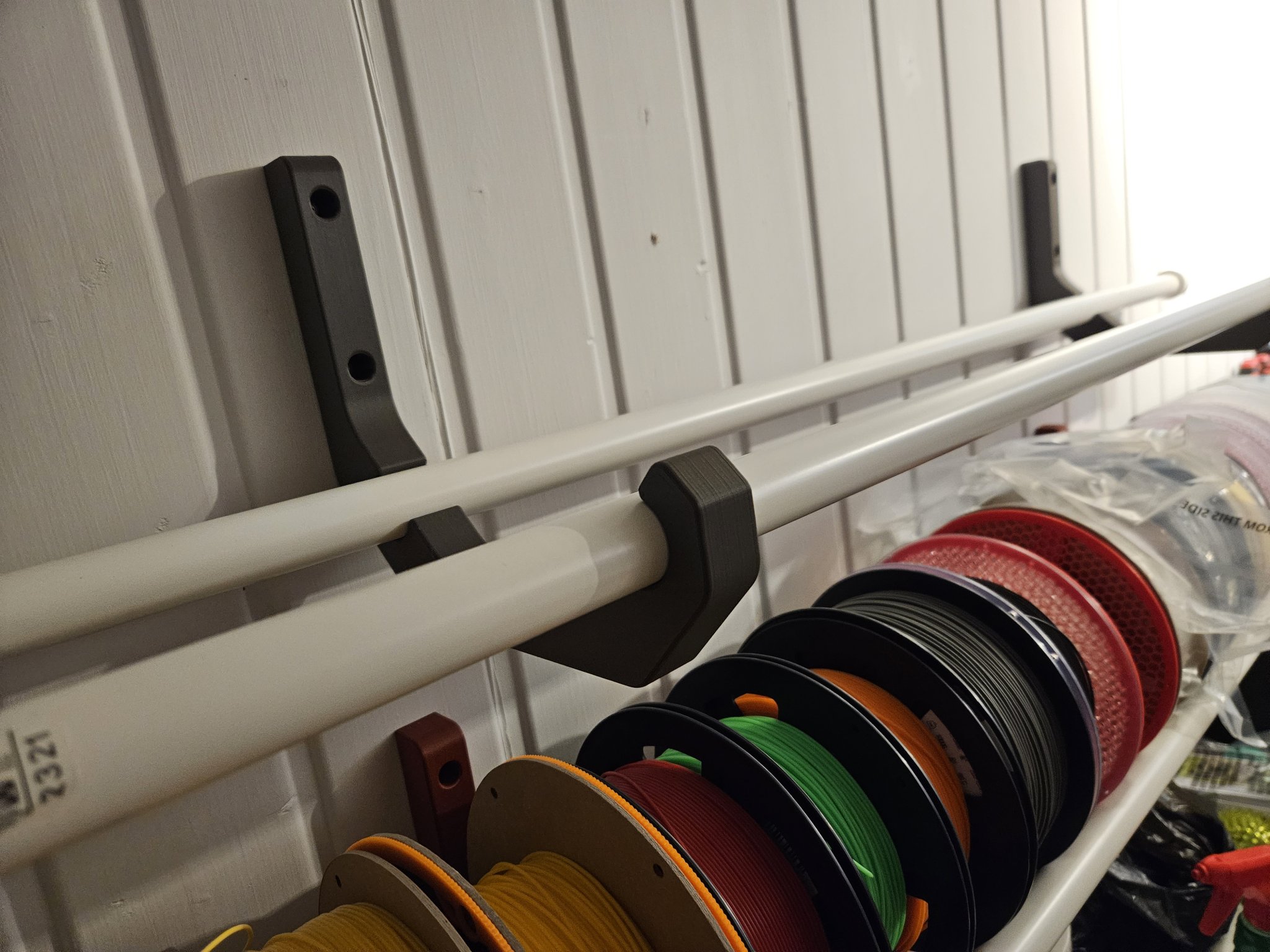 Giá đỡ giá đựng cuộn filament gắn tường