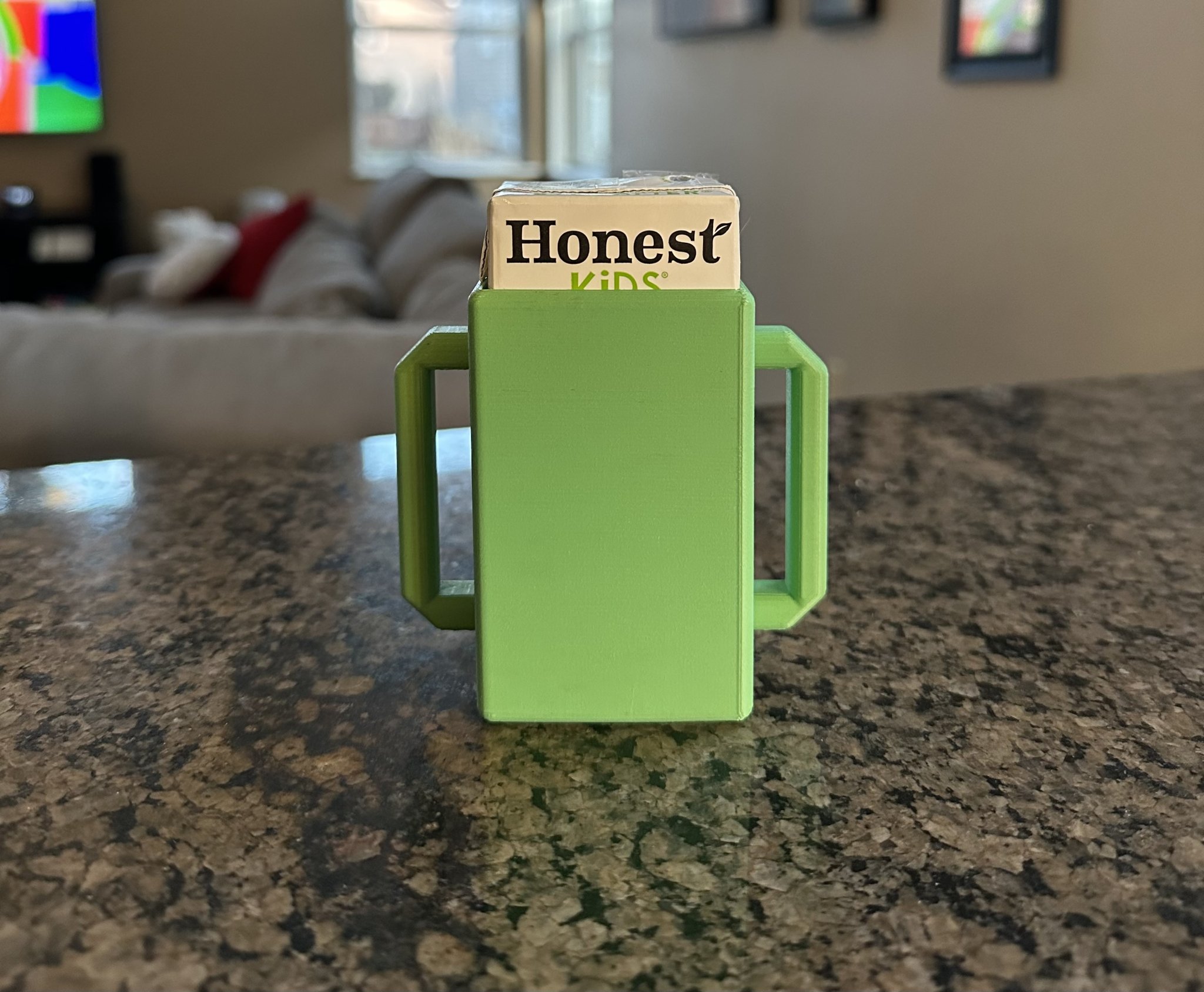 Giá đỡ hộp nước trái cây cho trẻ em có tay cầm