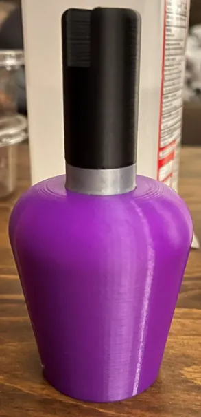 Giá đỡ danh thiếp hình chai sơn móng tay