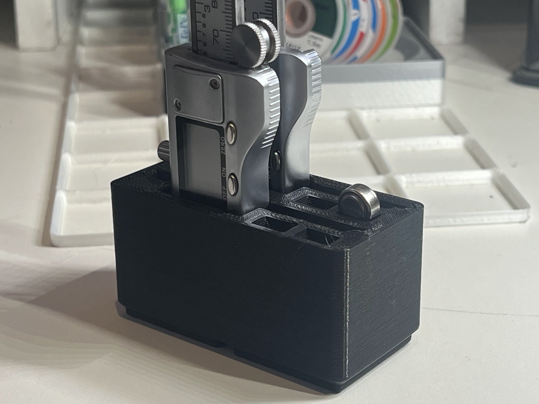 Giá đỡ kẹp thước cặp Vernier cho Gridfinity và 4 pin